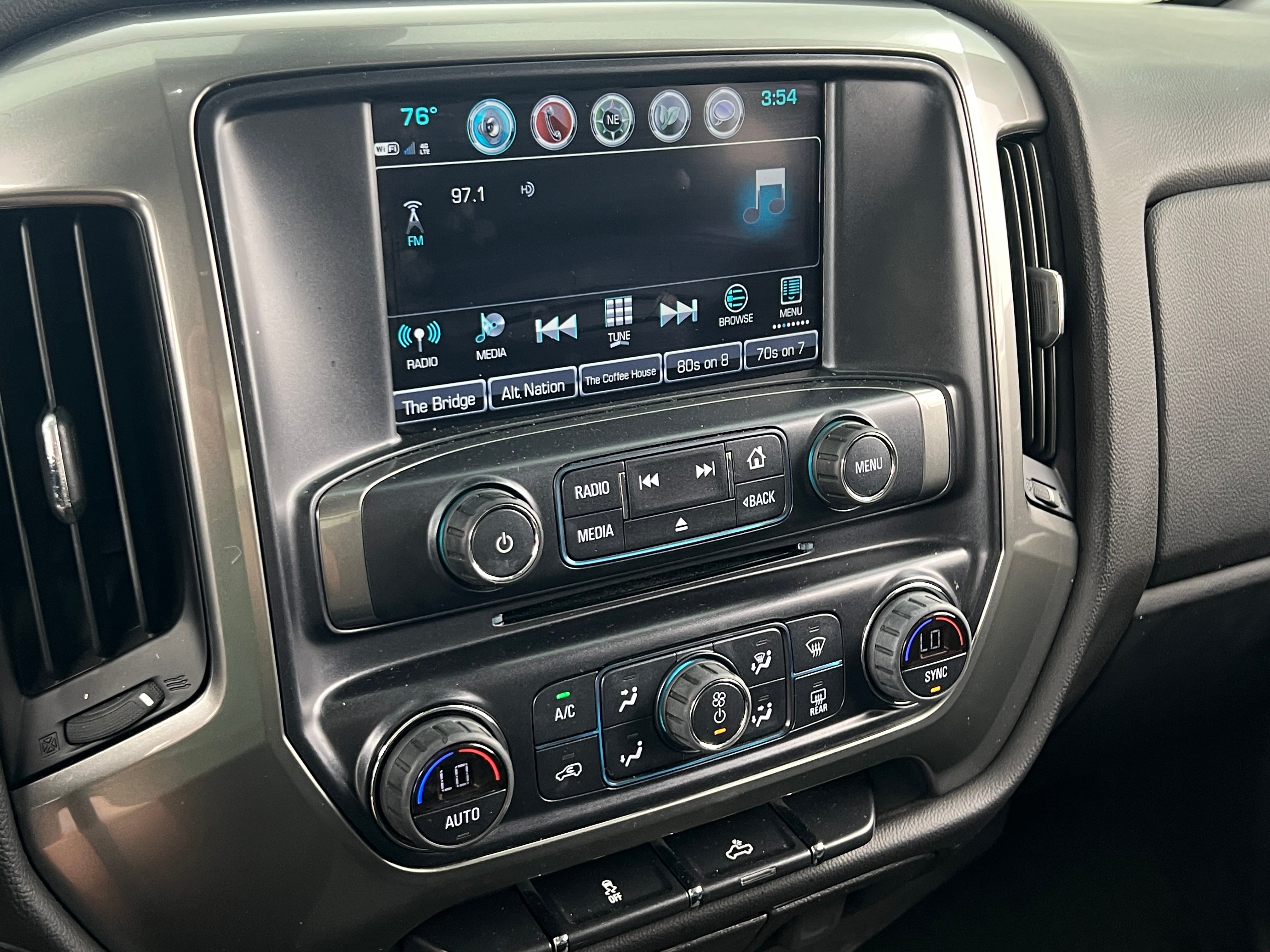 2018 Chevrolet Silverado 1500 LT 4