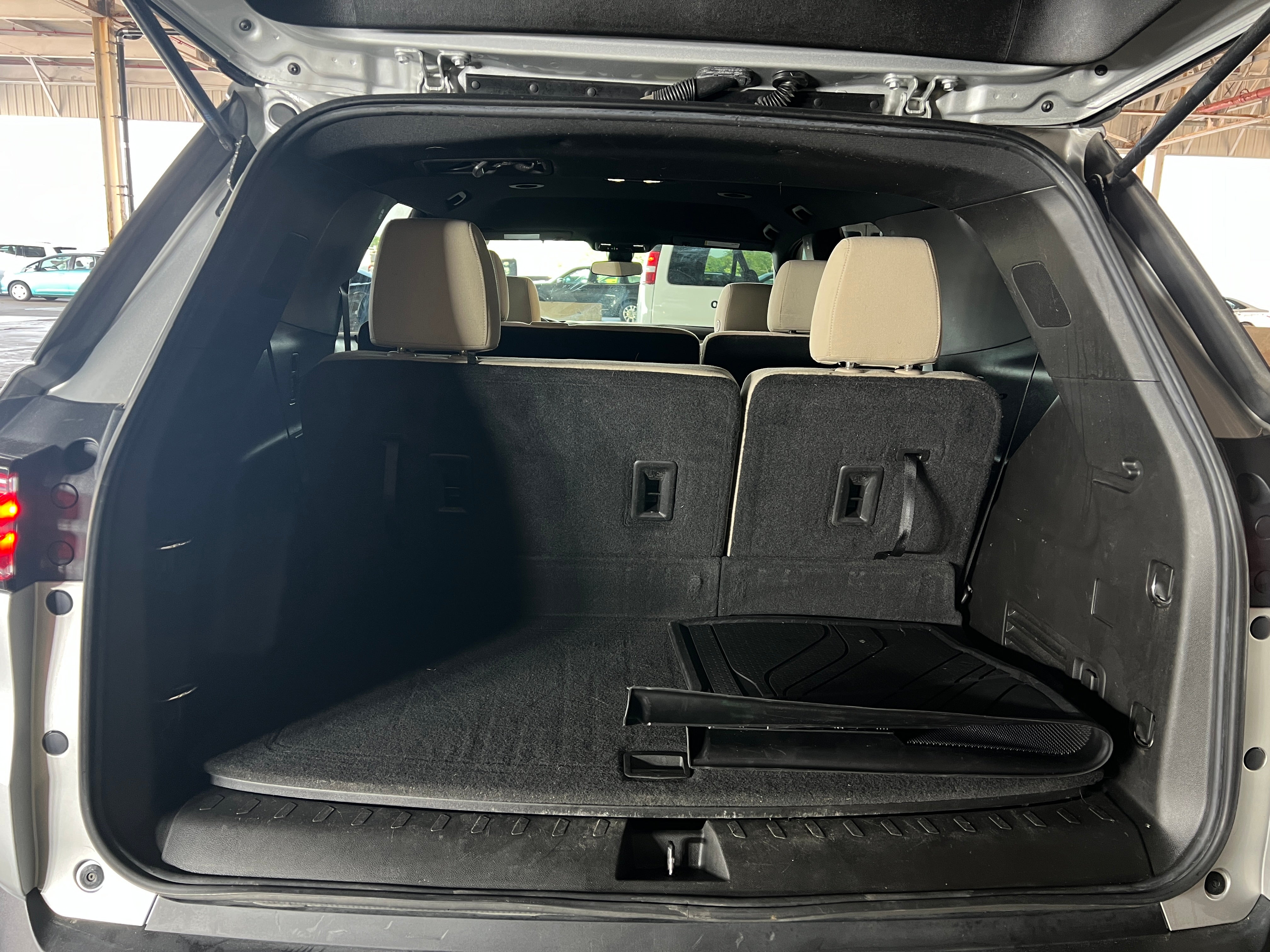 2022 Chevrolet Traverse LS 7