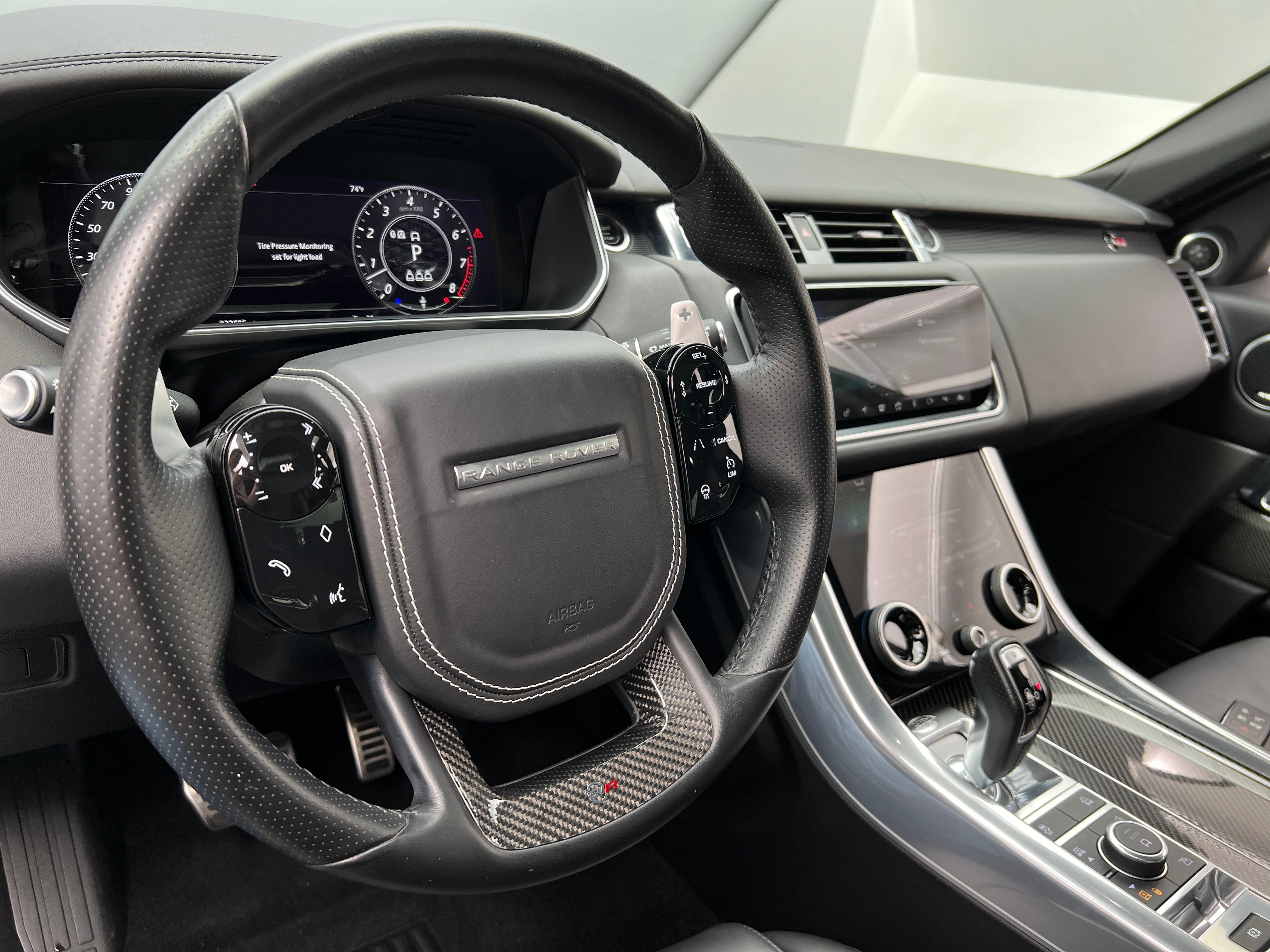 2020 Land Rover Range Rover Sport SVR 4