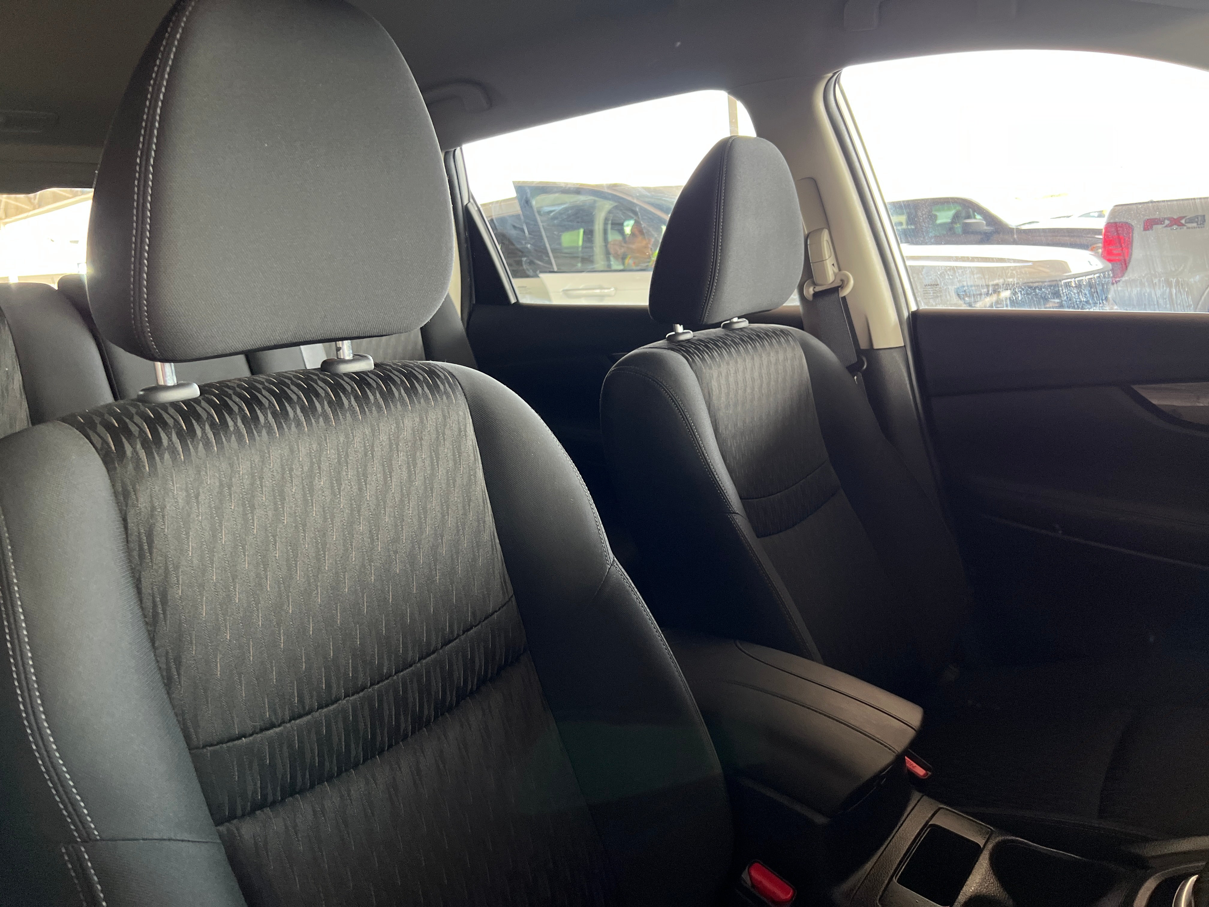 2018 Nissan Rogue S 2