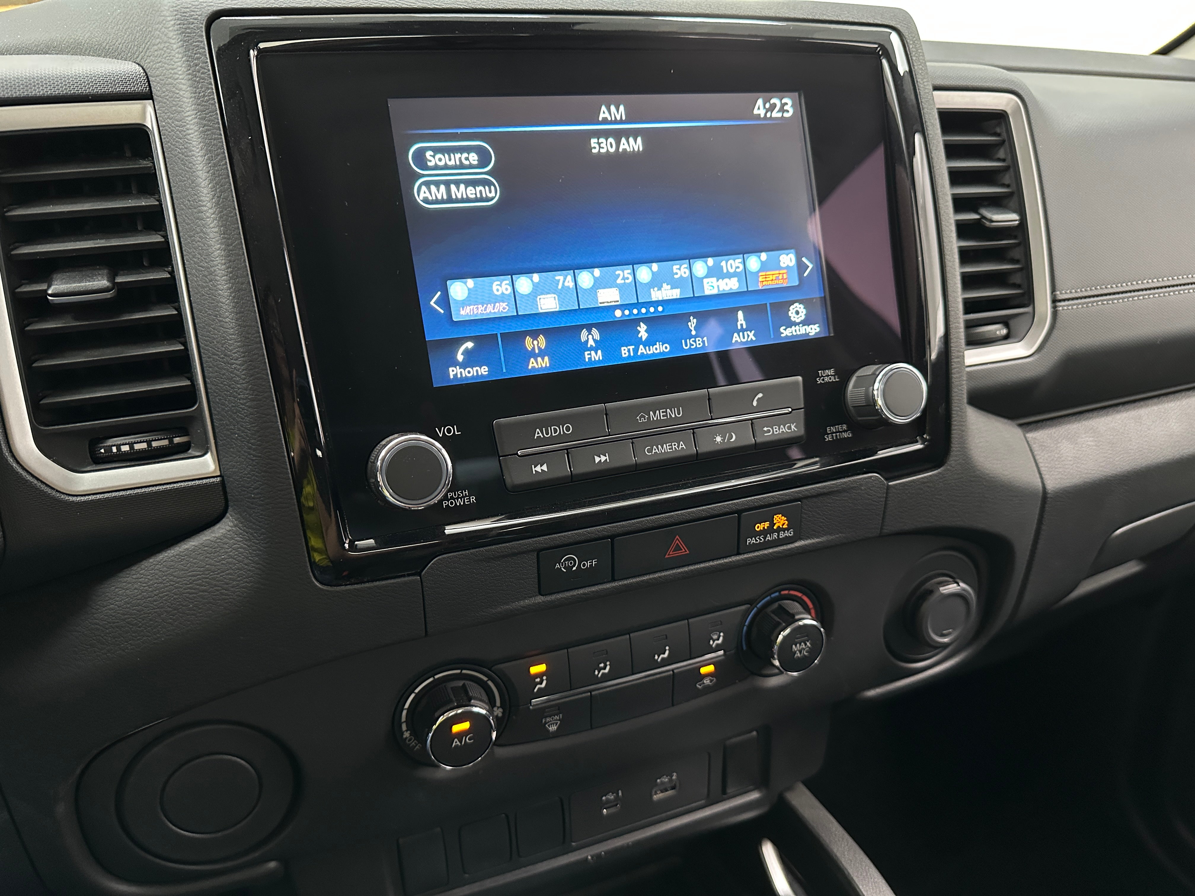 2024 Nissan Frontier SV 4