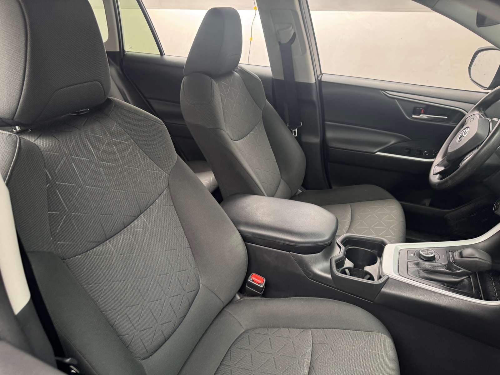 Thumbnail: 2020 Toyota RAV4 - 2