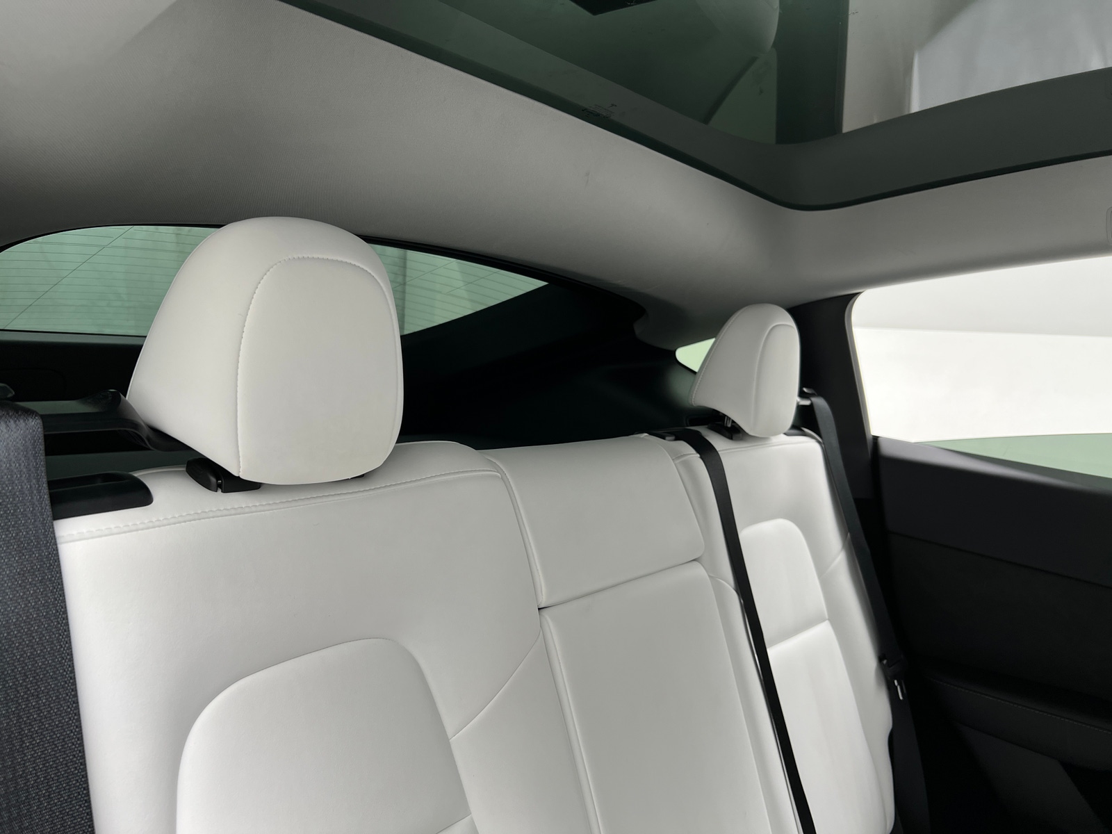 Thumbnail: 2023 Tesla Model Y - 4
