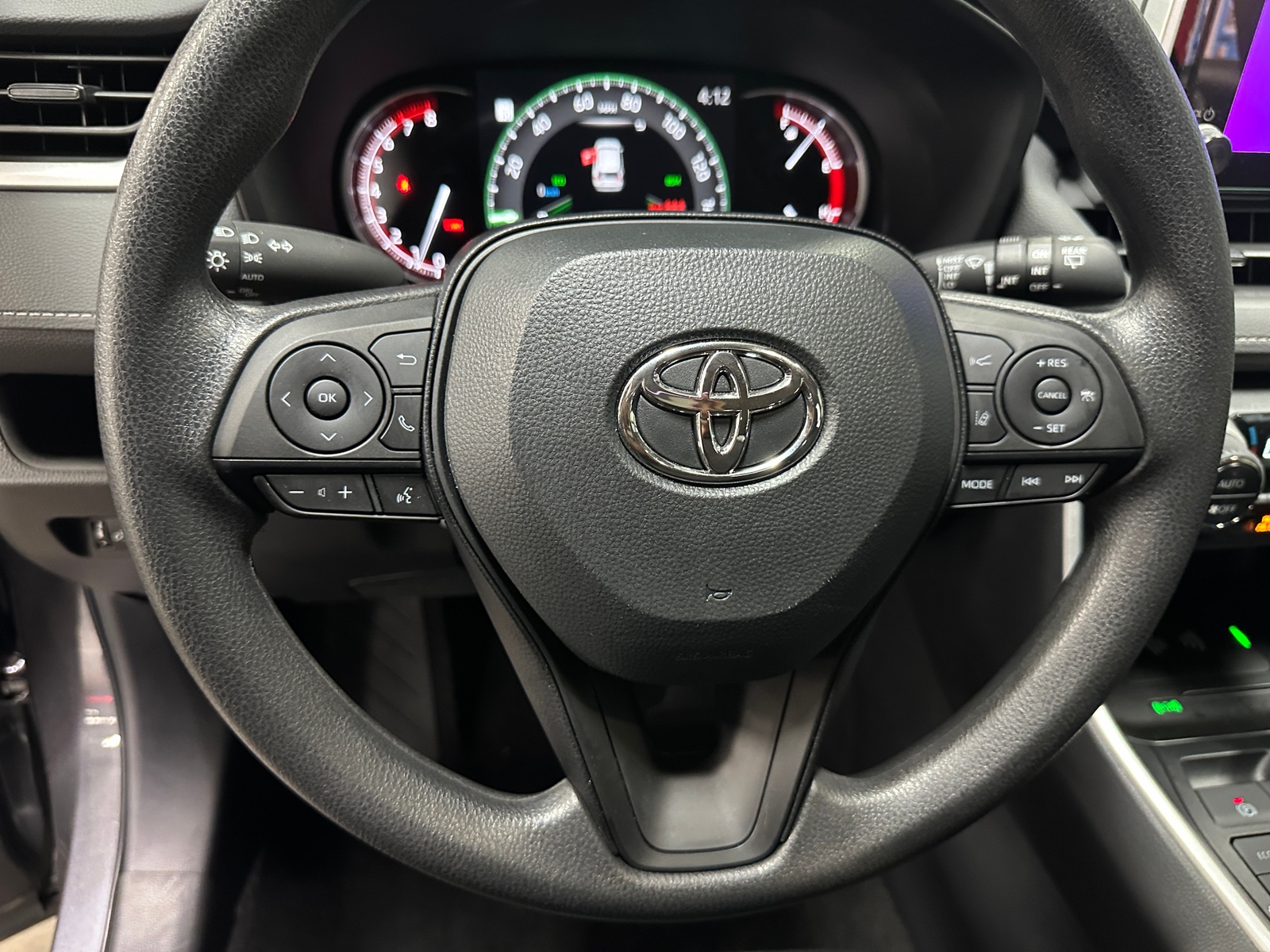 Thumbnail: 2025 Toyota RAV4 - 4
