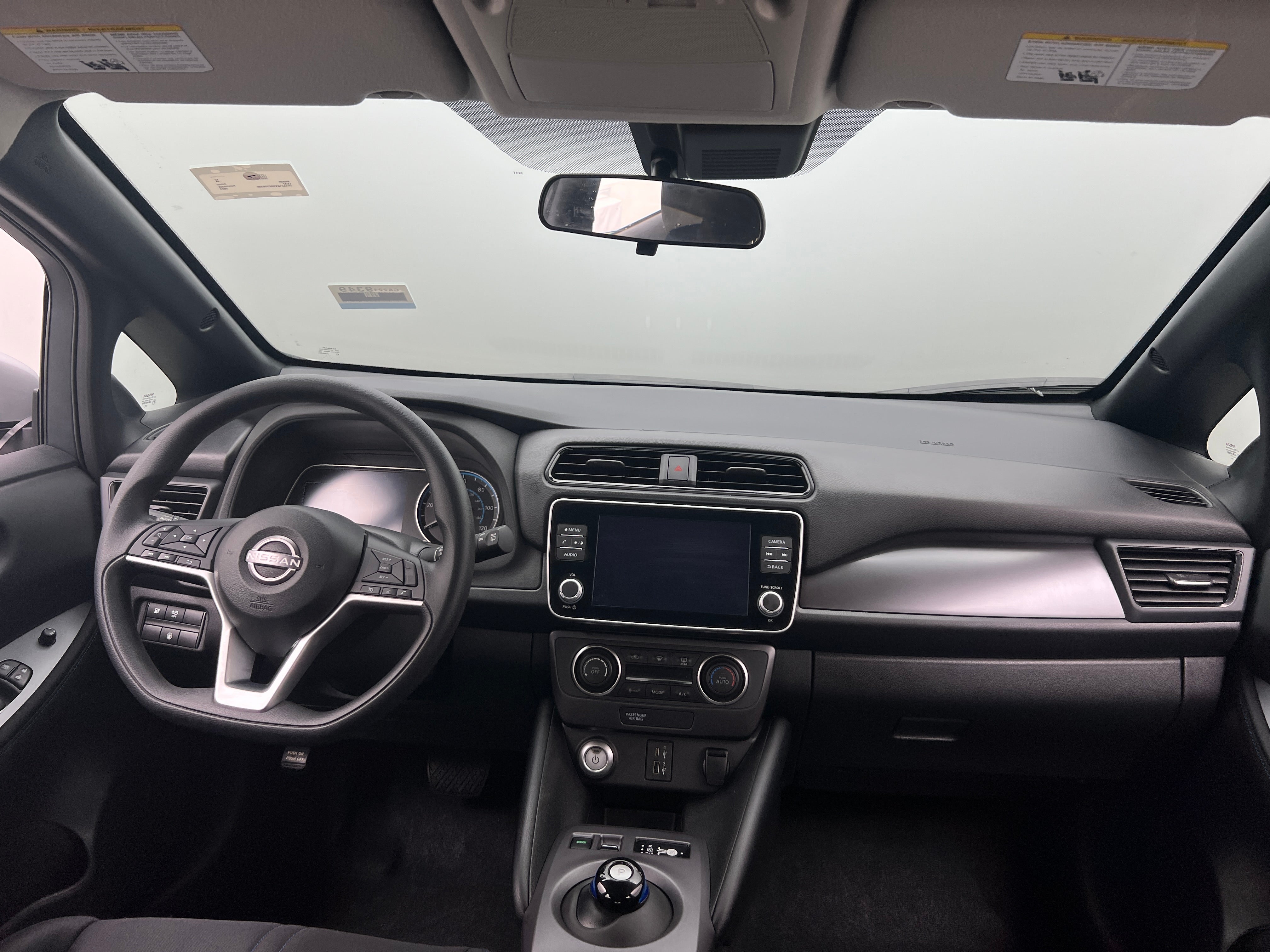 2024 Nissan Leaf S 3