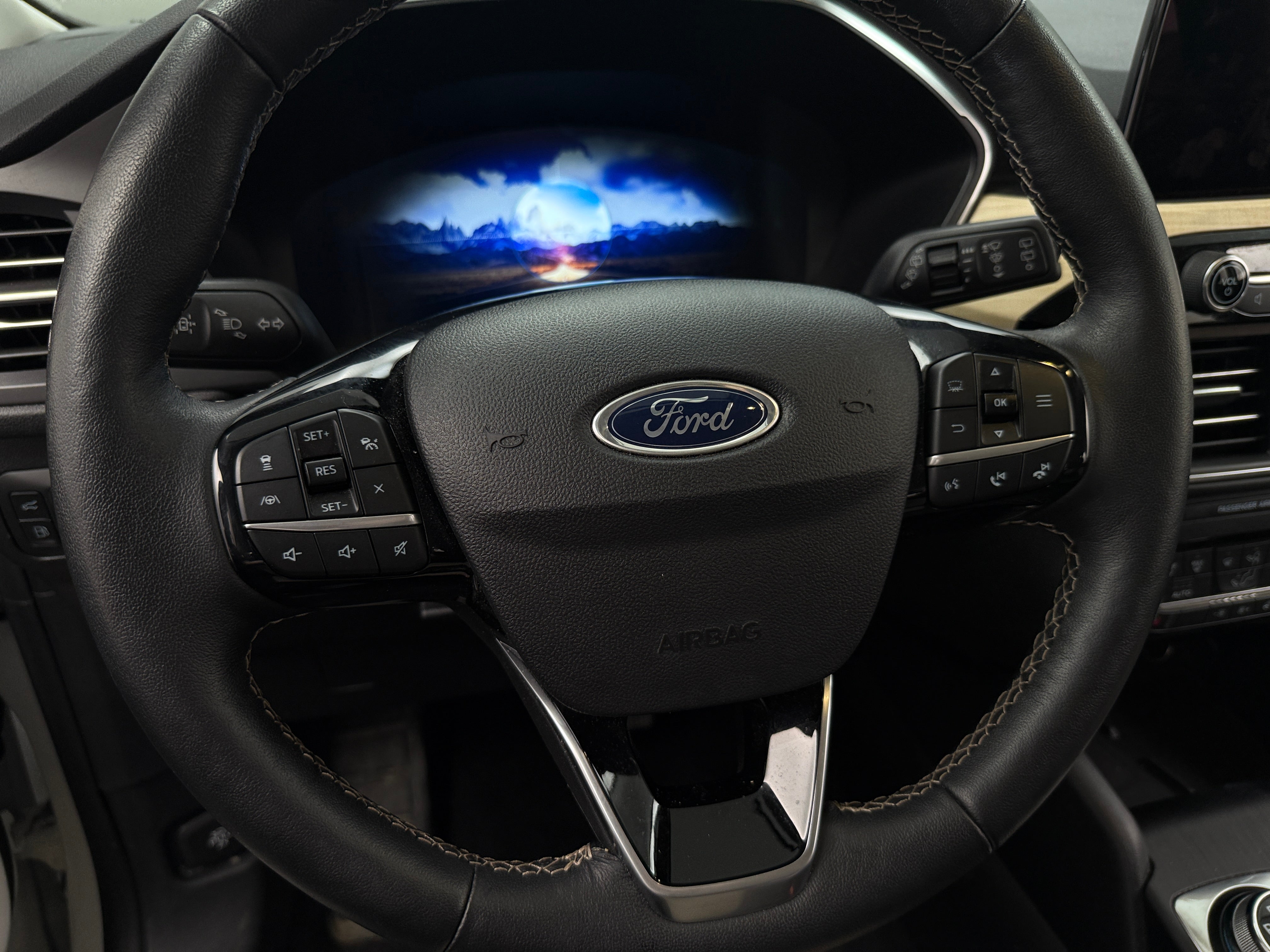 2022 Ford Escape Plug-in Hybrid 4