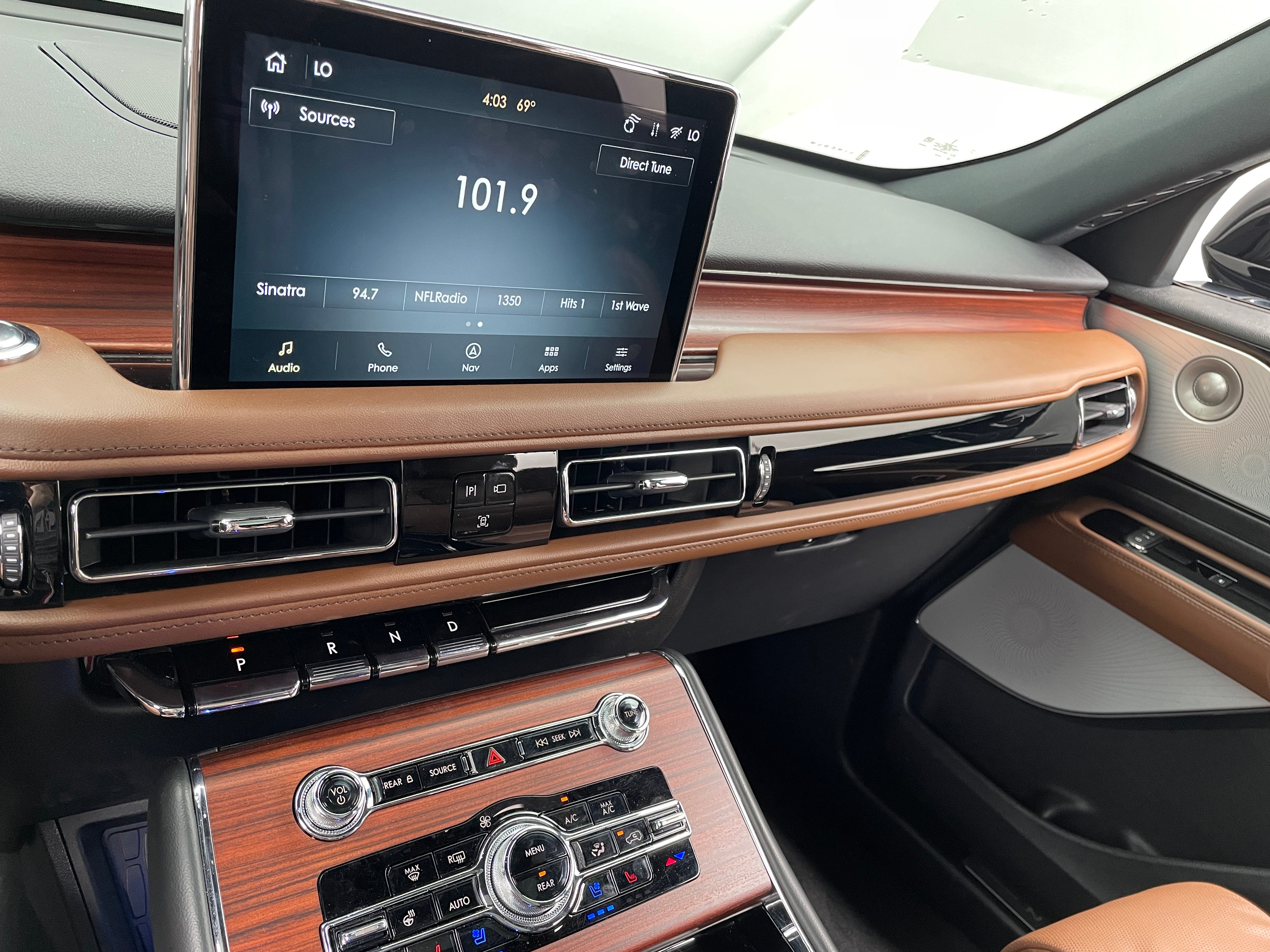 2023 Lincoln Aviator Reserve 3