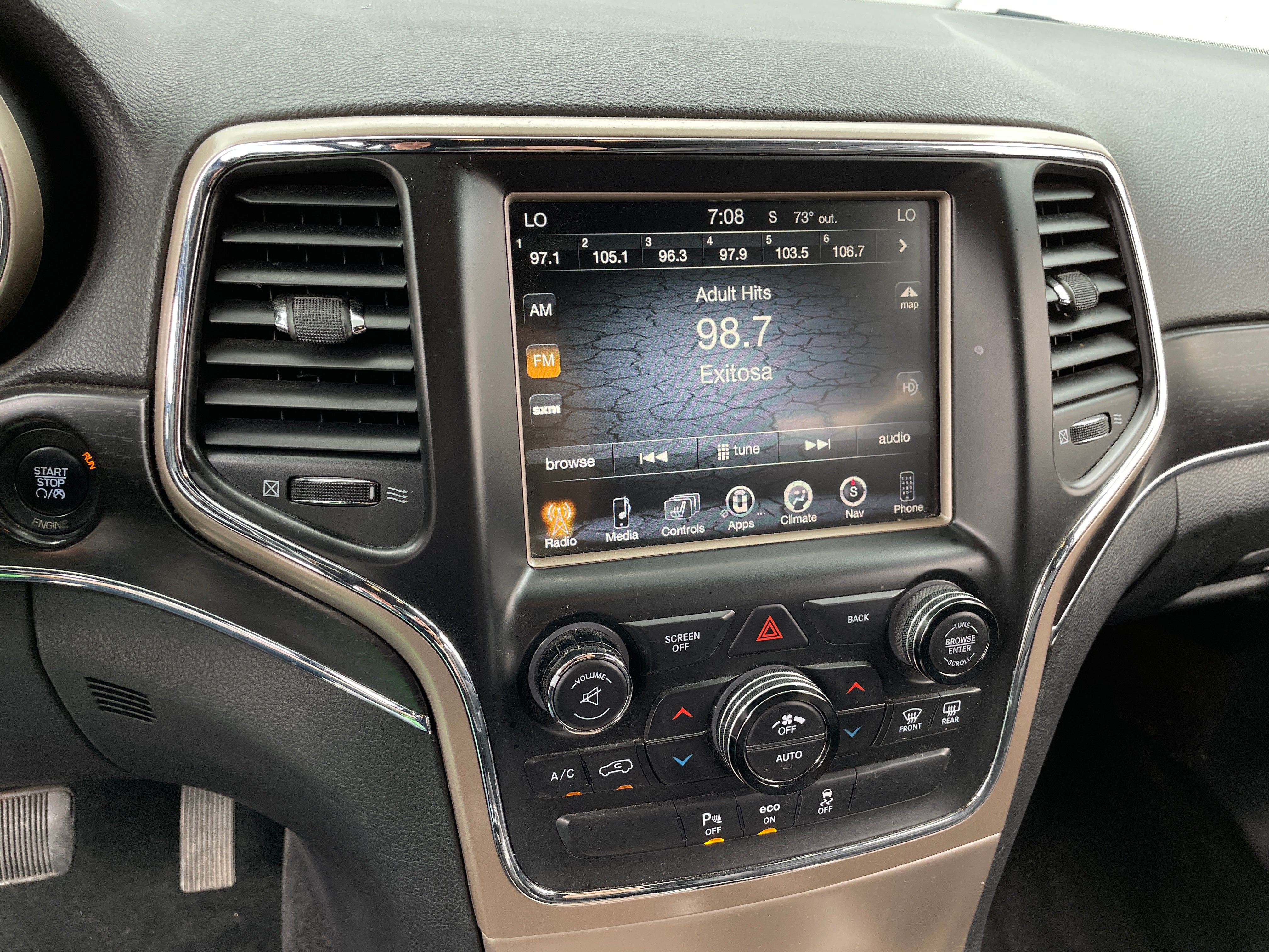 2014 Jeep Grand Cherokee Limited Edition 3