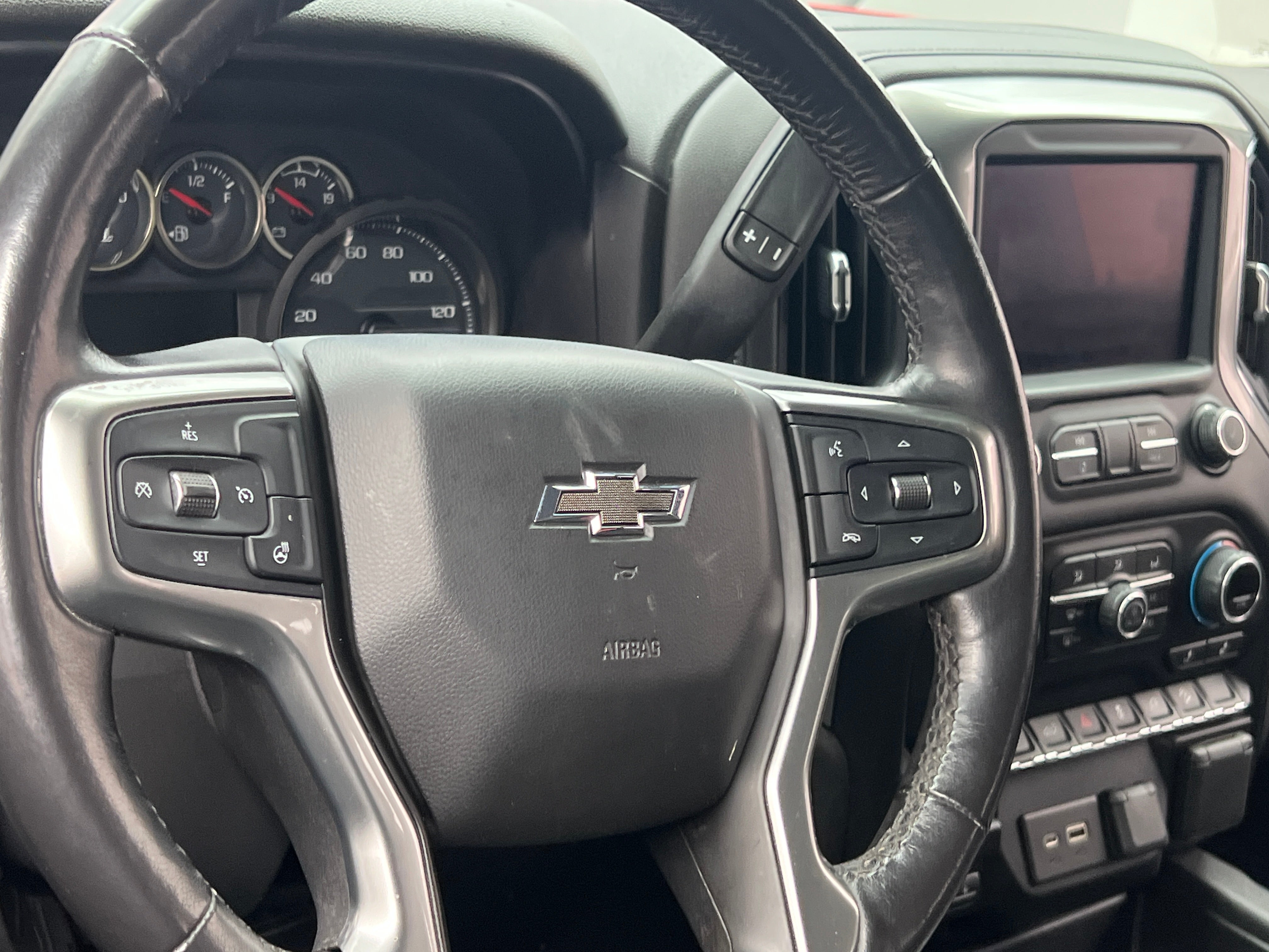 Thumbnail: 2020 Chevrolet Silverado 1500 - 4
