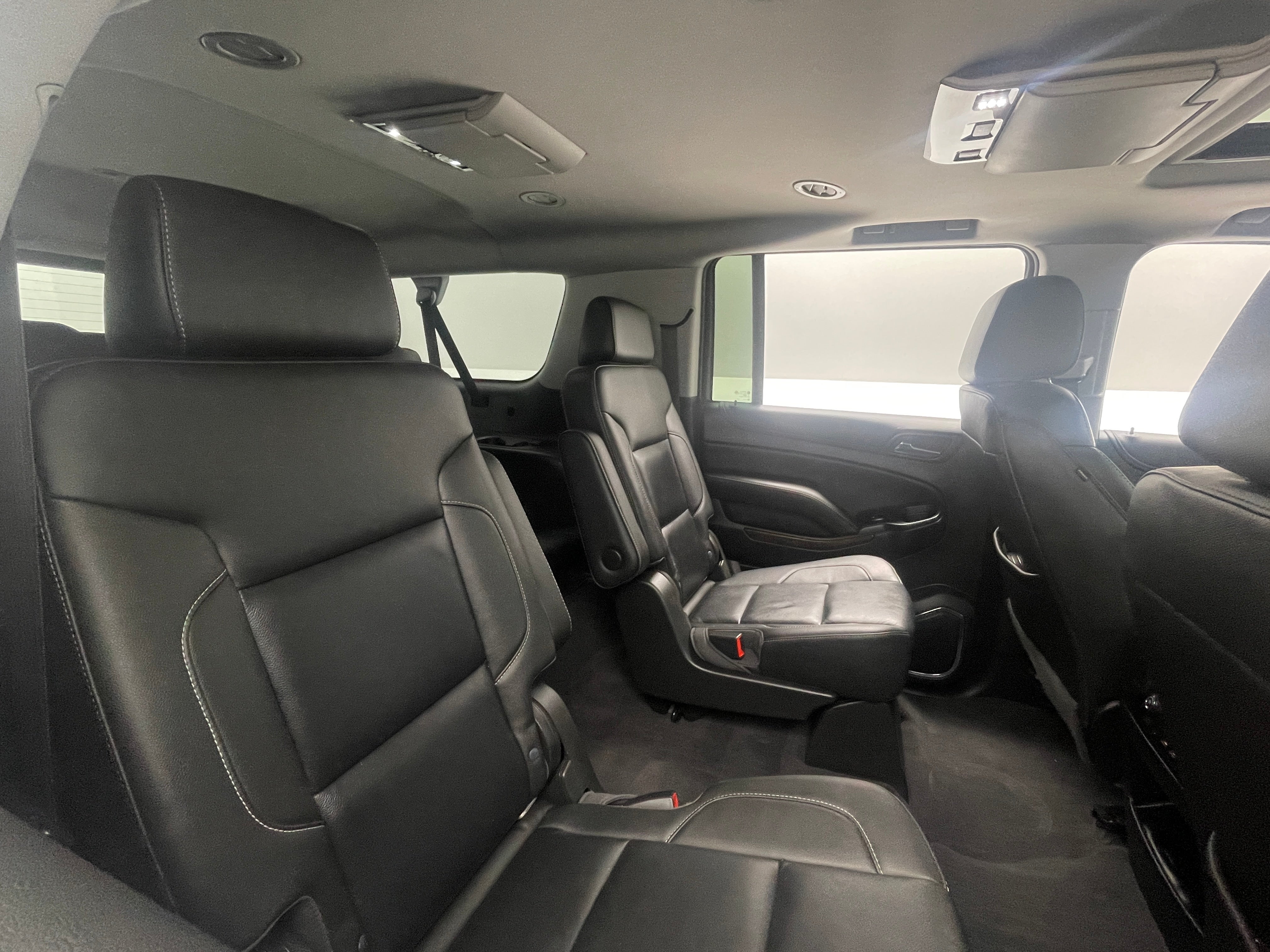 2019 Chevrolet Suburban LT 5