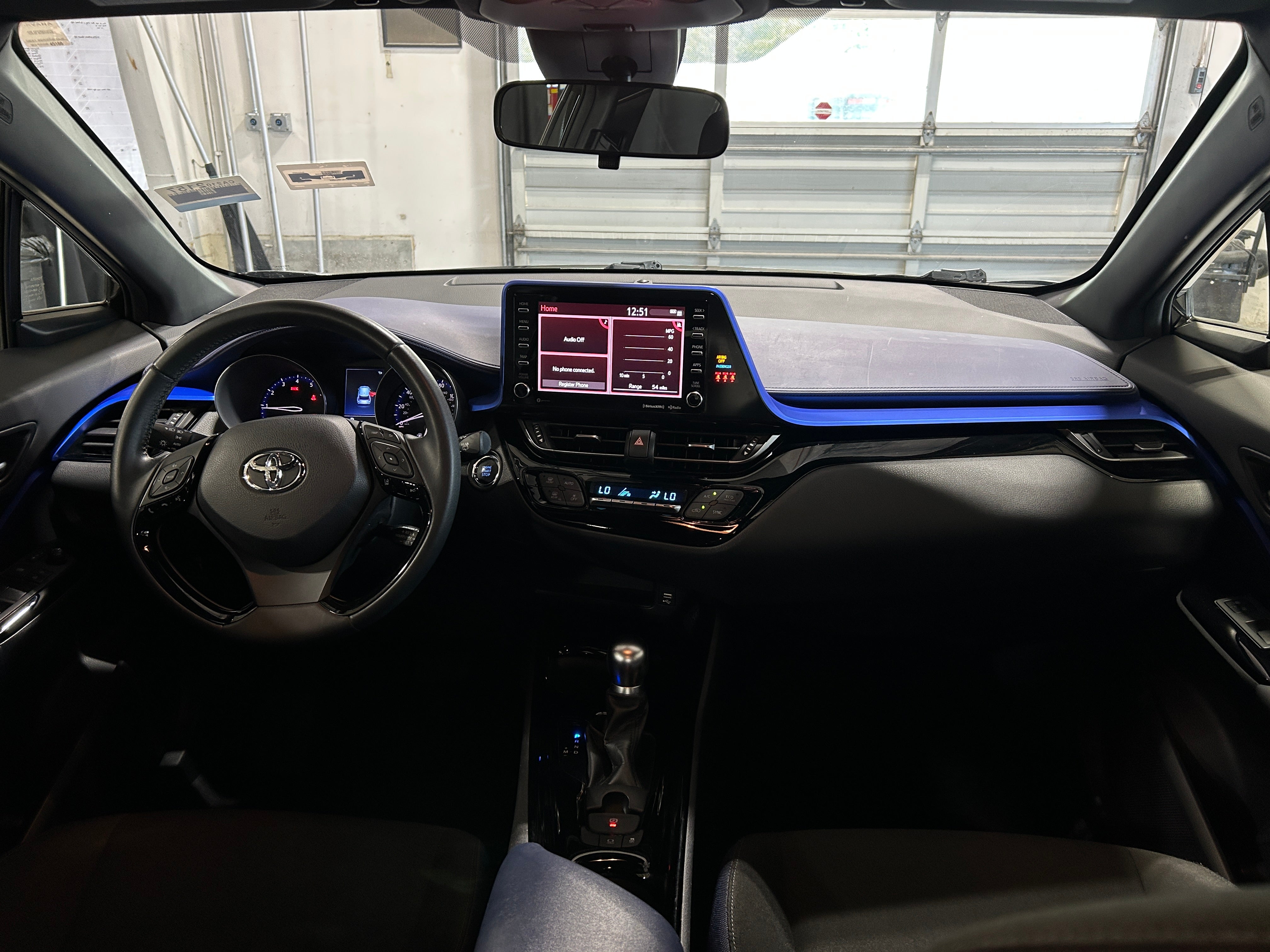 2020 Toyota C-HR XLE 3