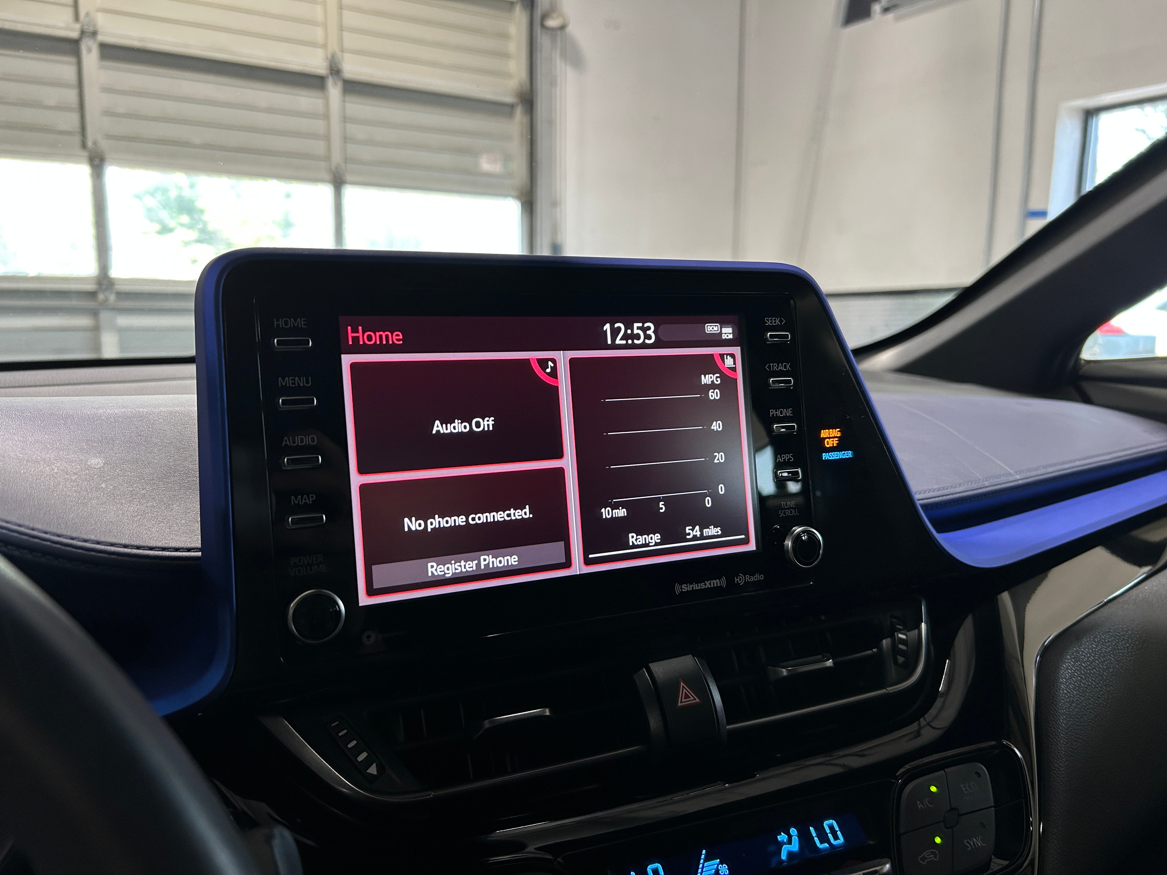 2020 Toyota C-HR XLE 4