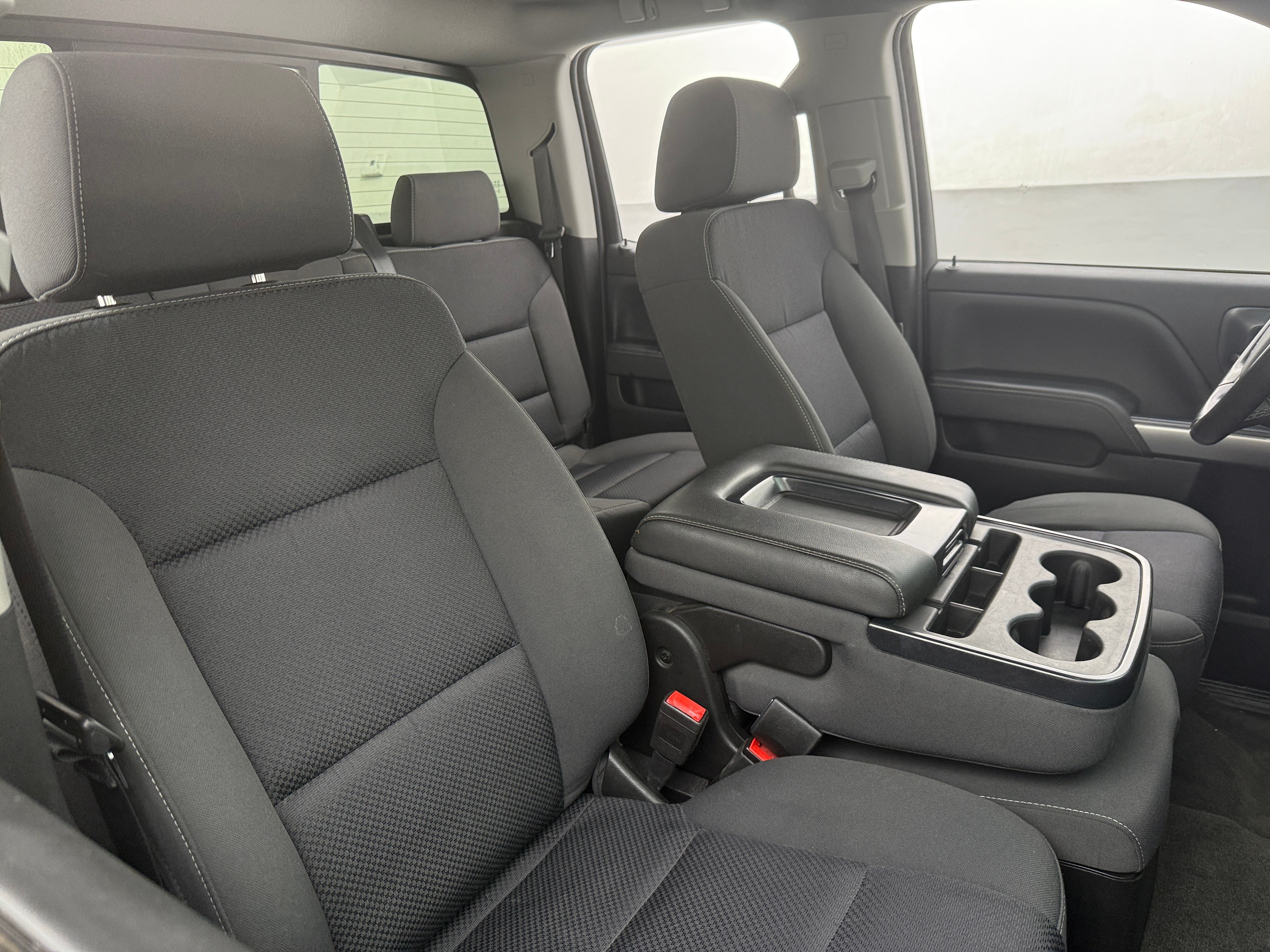 2018 Chevrolet Silverado 1500 LT 2