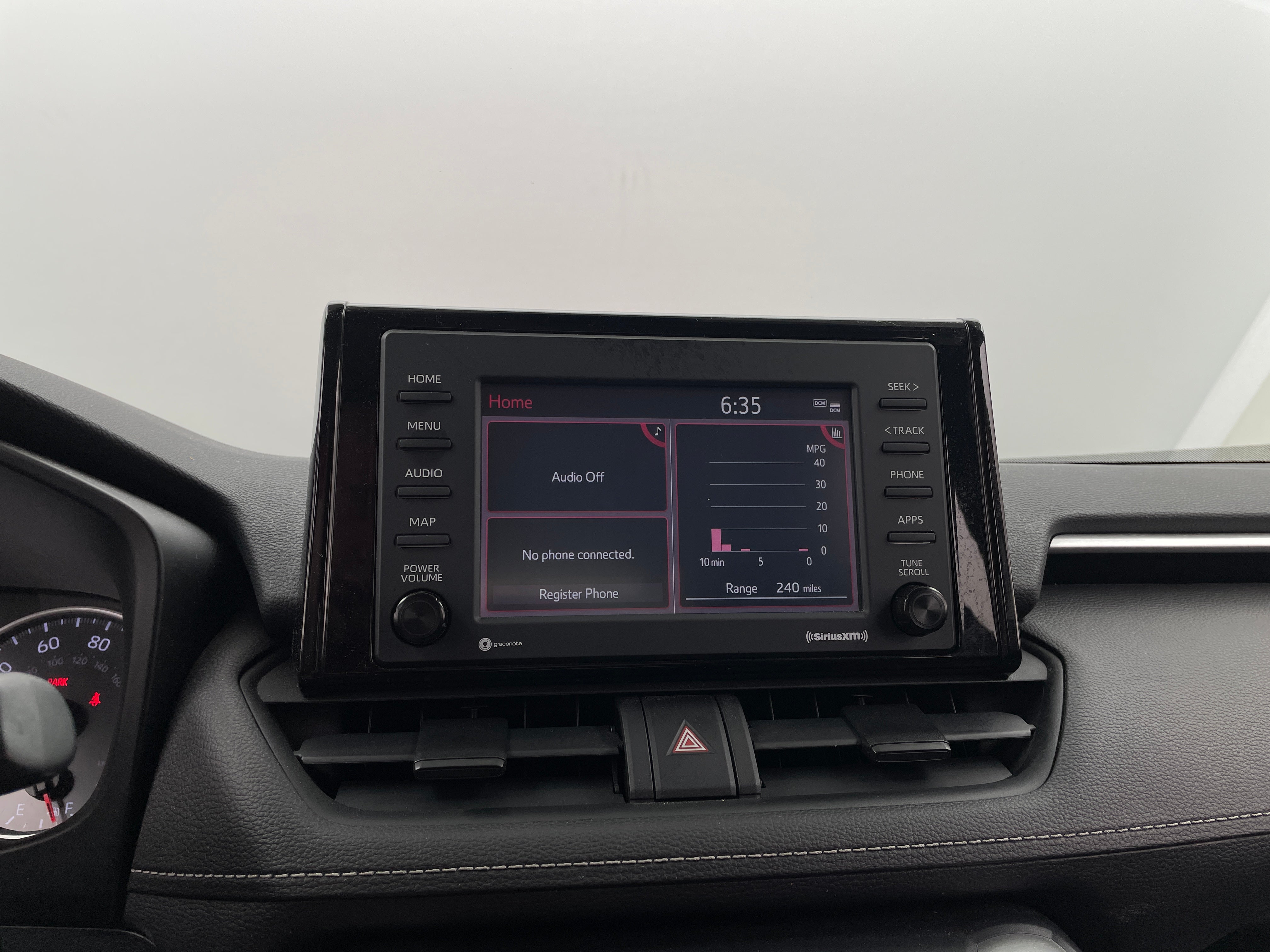 2020 Toyota RAV4 LE 4
