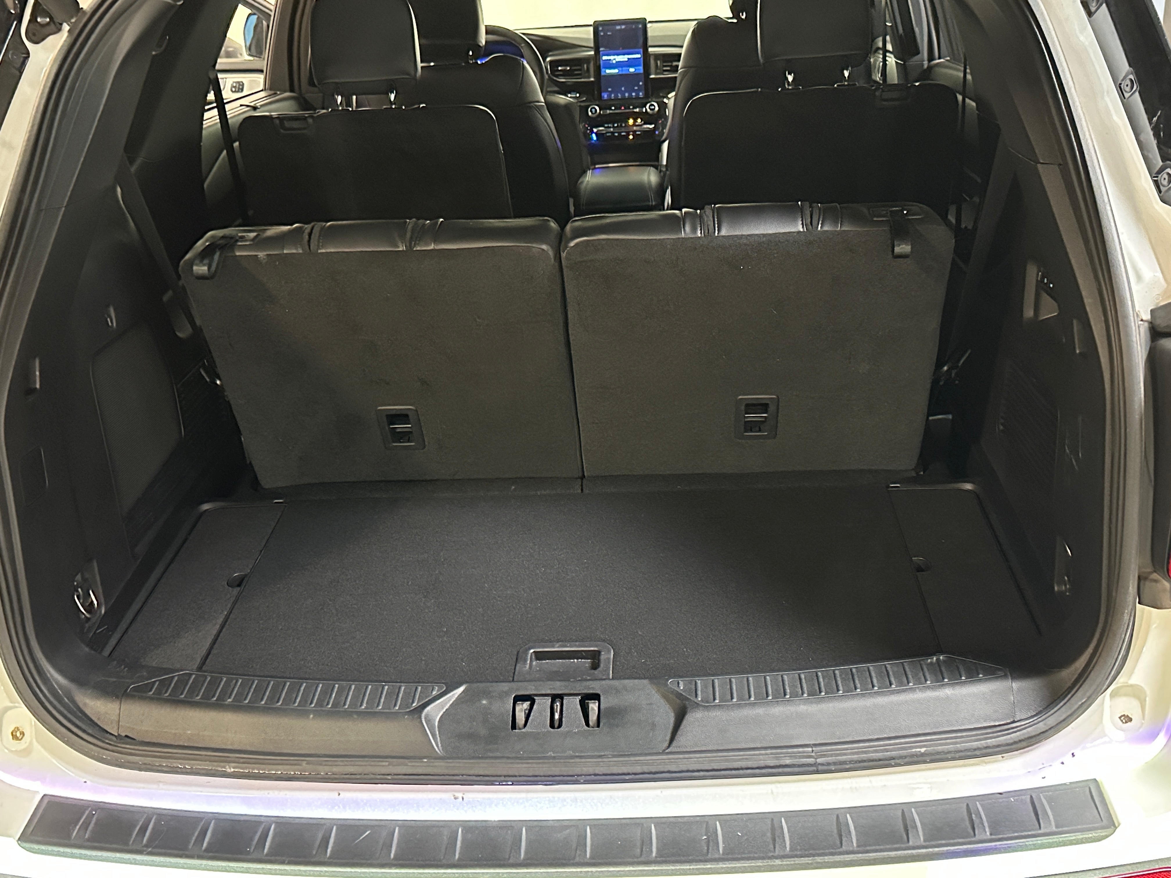 2023 Ford Explorer ST 6