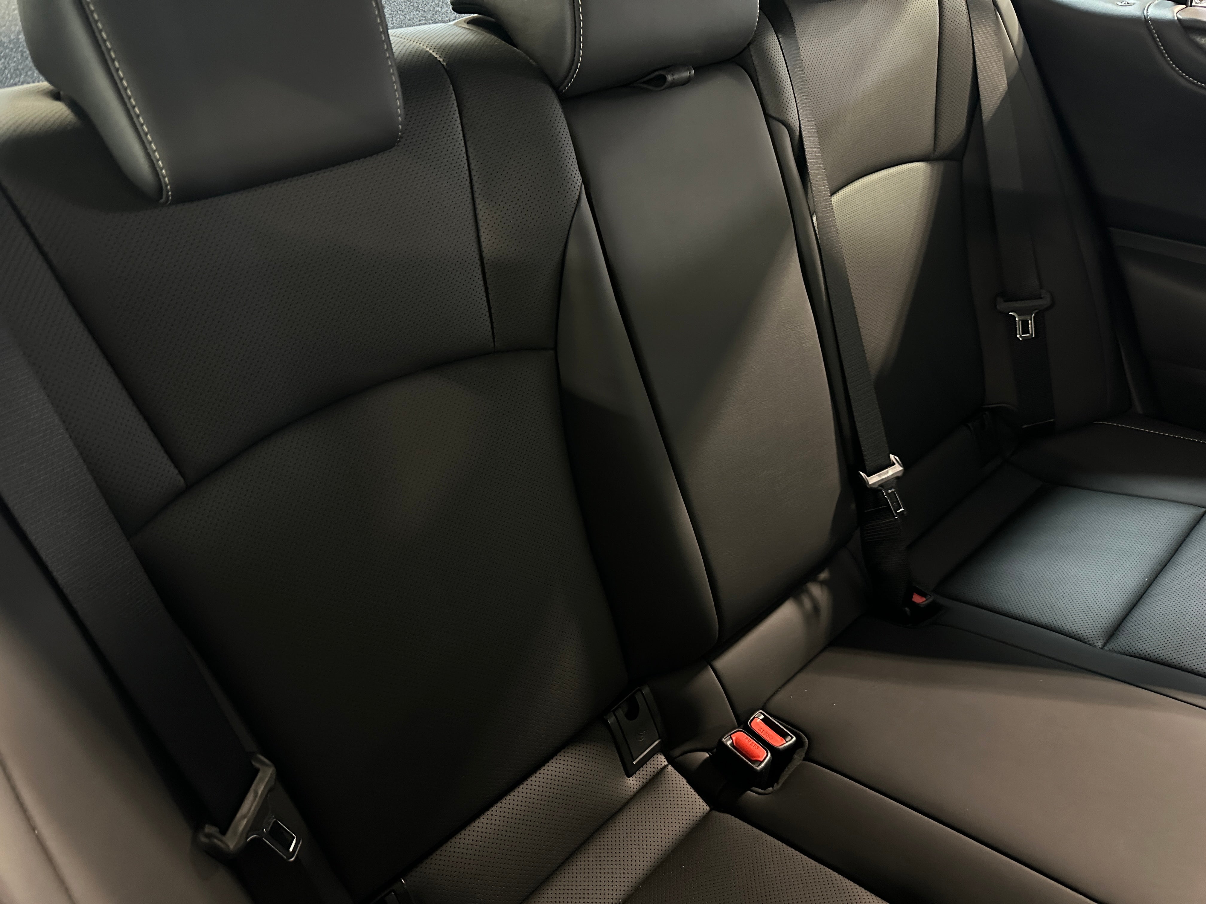 2023 Lexus ES Hybrid 300h 5