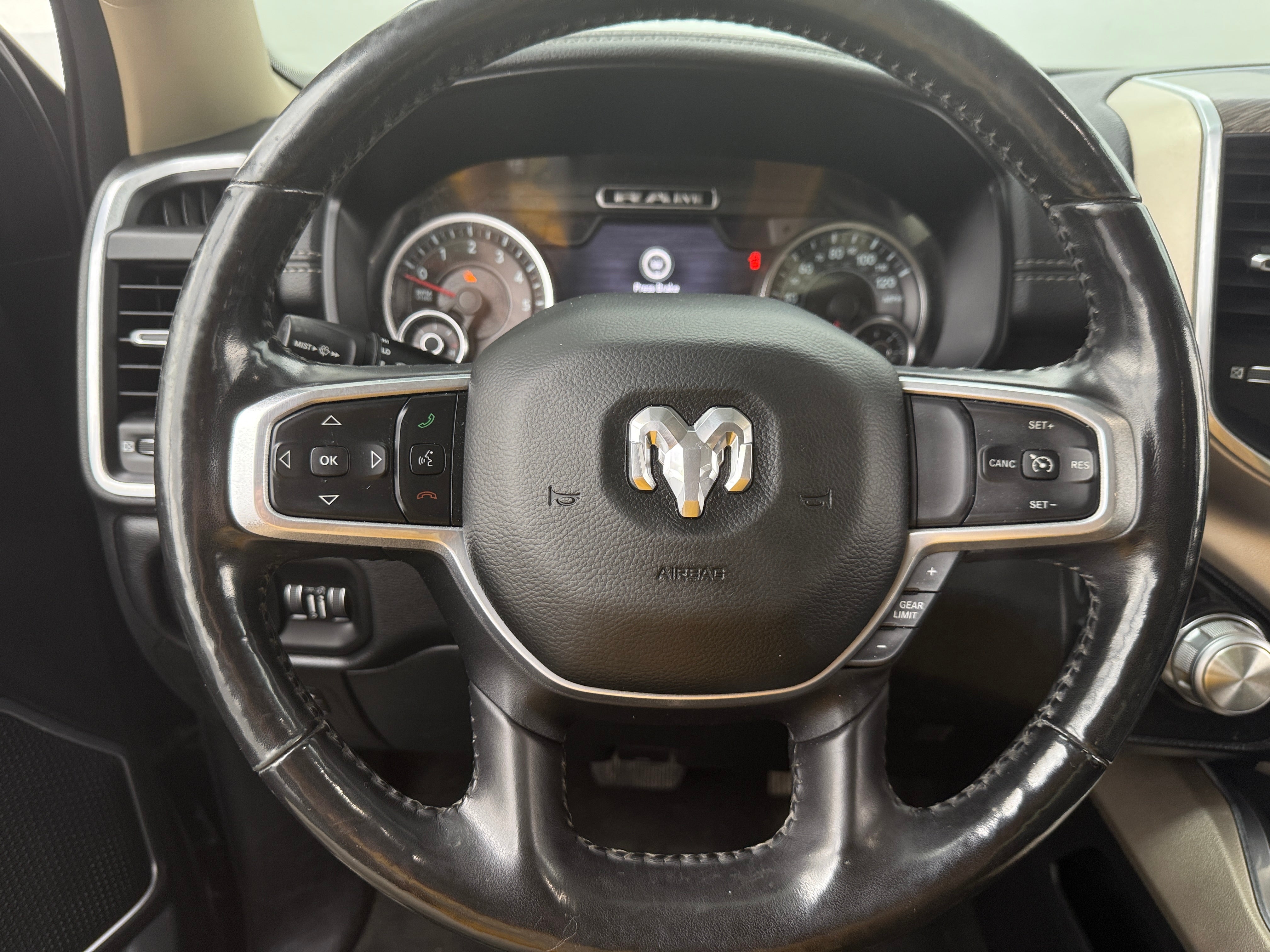 2020 RAM 1500 Laramie 4