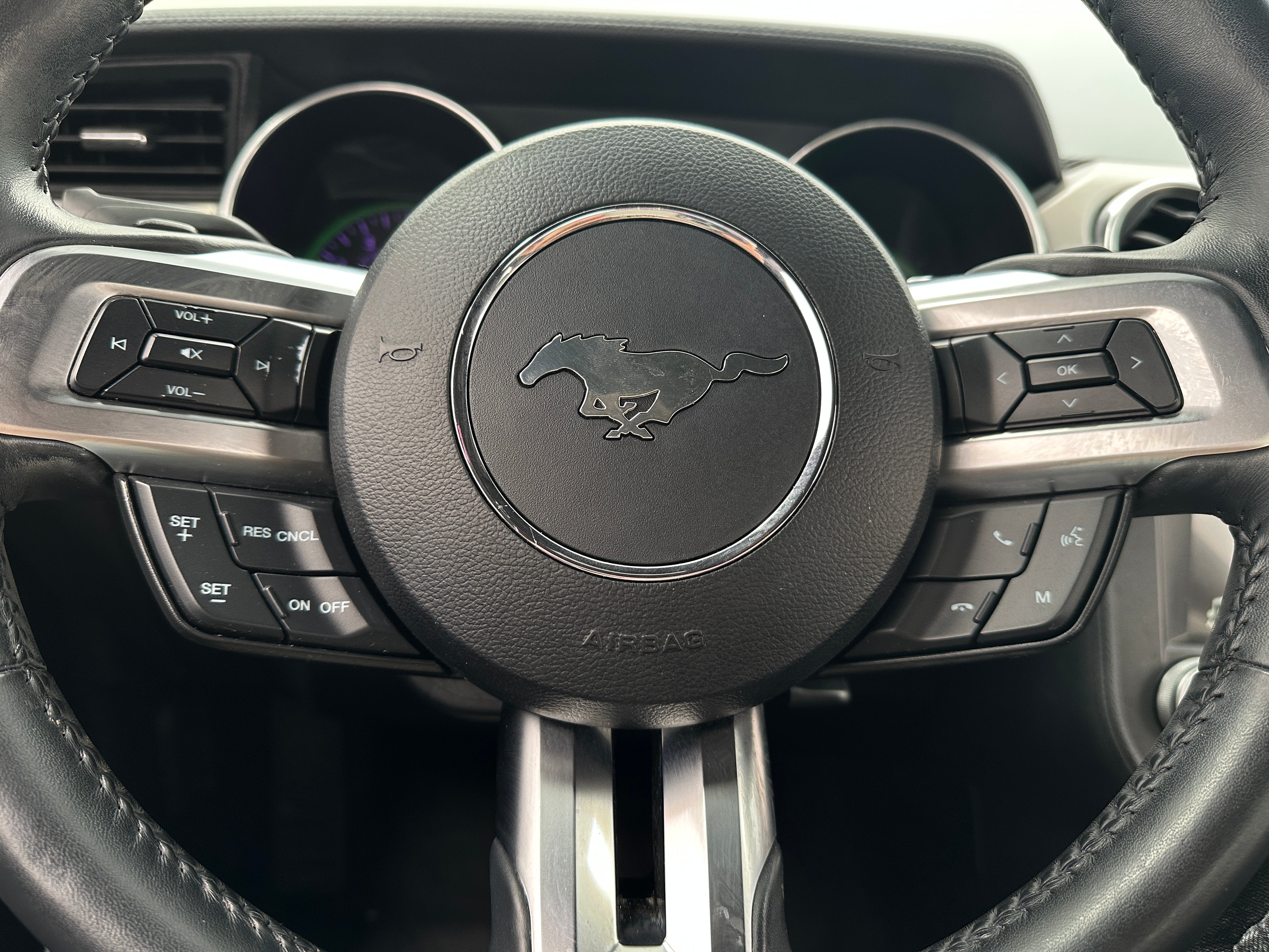 2018 Ford Mustang  3
