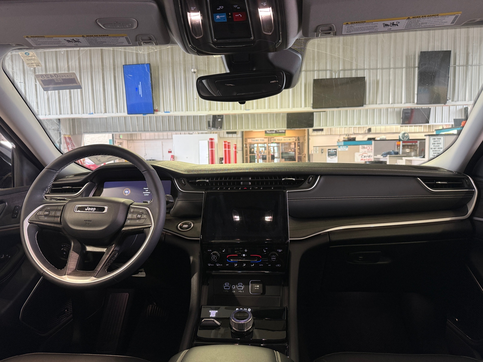Thumbnail: 2023 Jeep Grand Cherokee L - 2