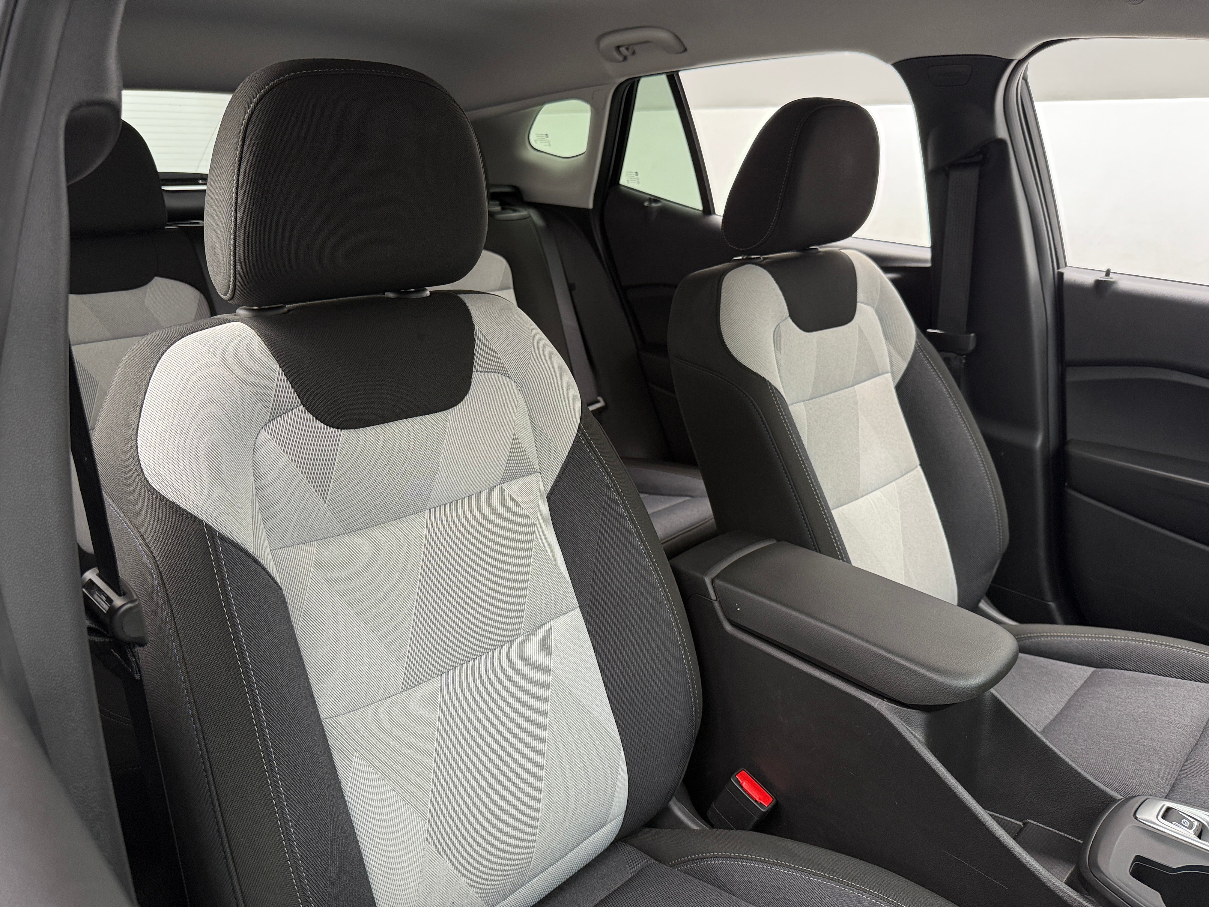 Thumbnail: 2025 Chevrolet Trax - 2
