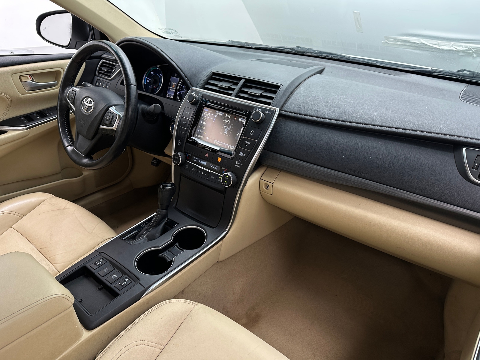 Thumbnail: 2016 Toyota Camry - 2