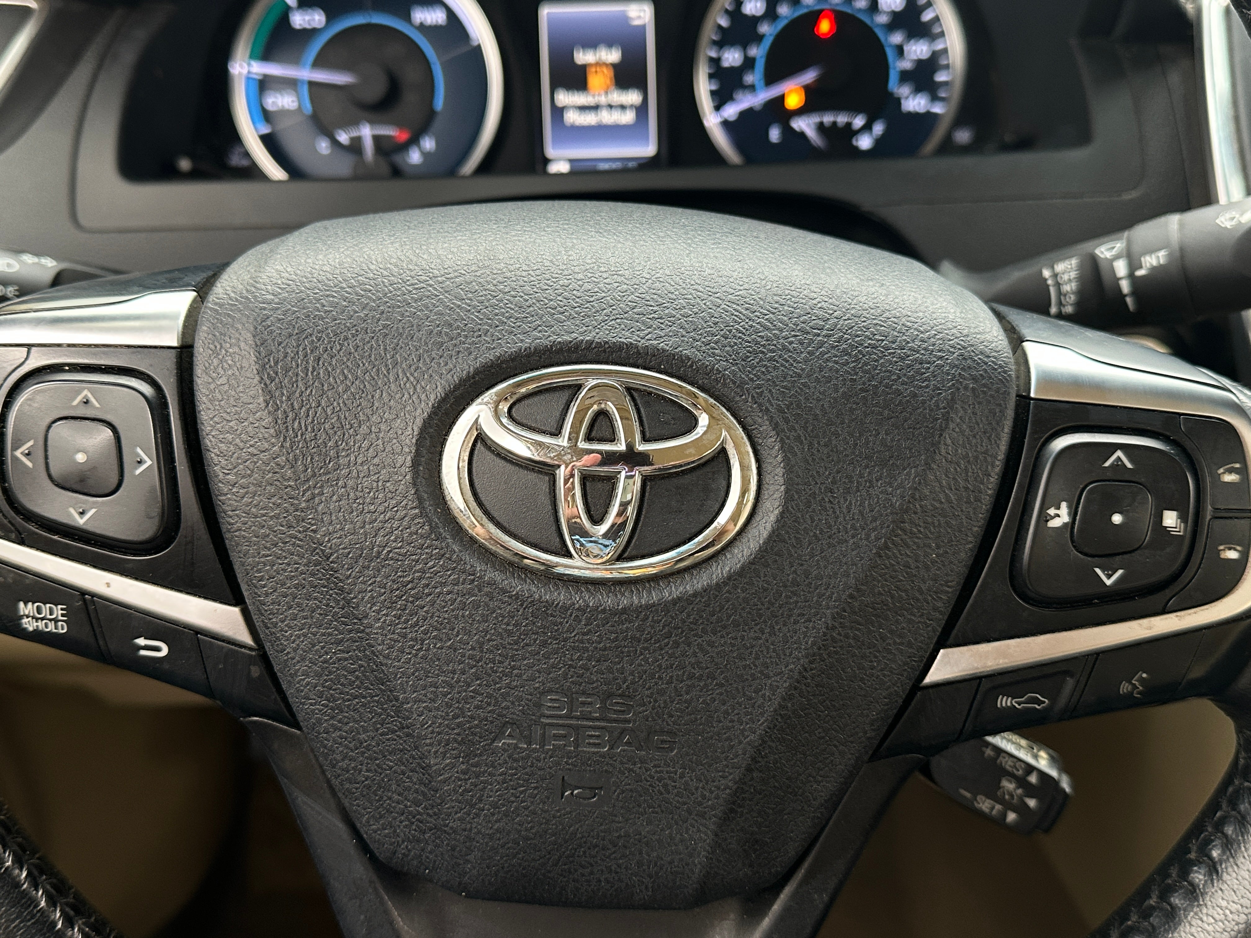 2016 Toyota Camry XLE 4