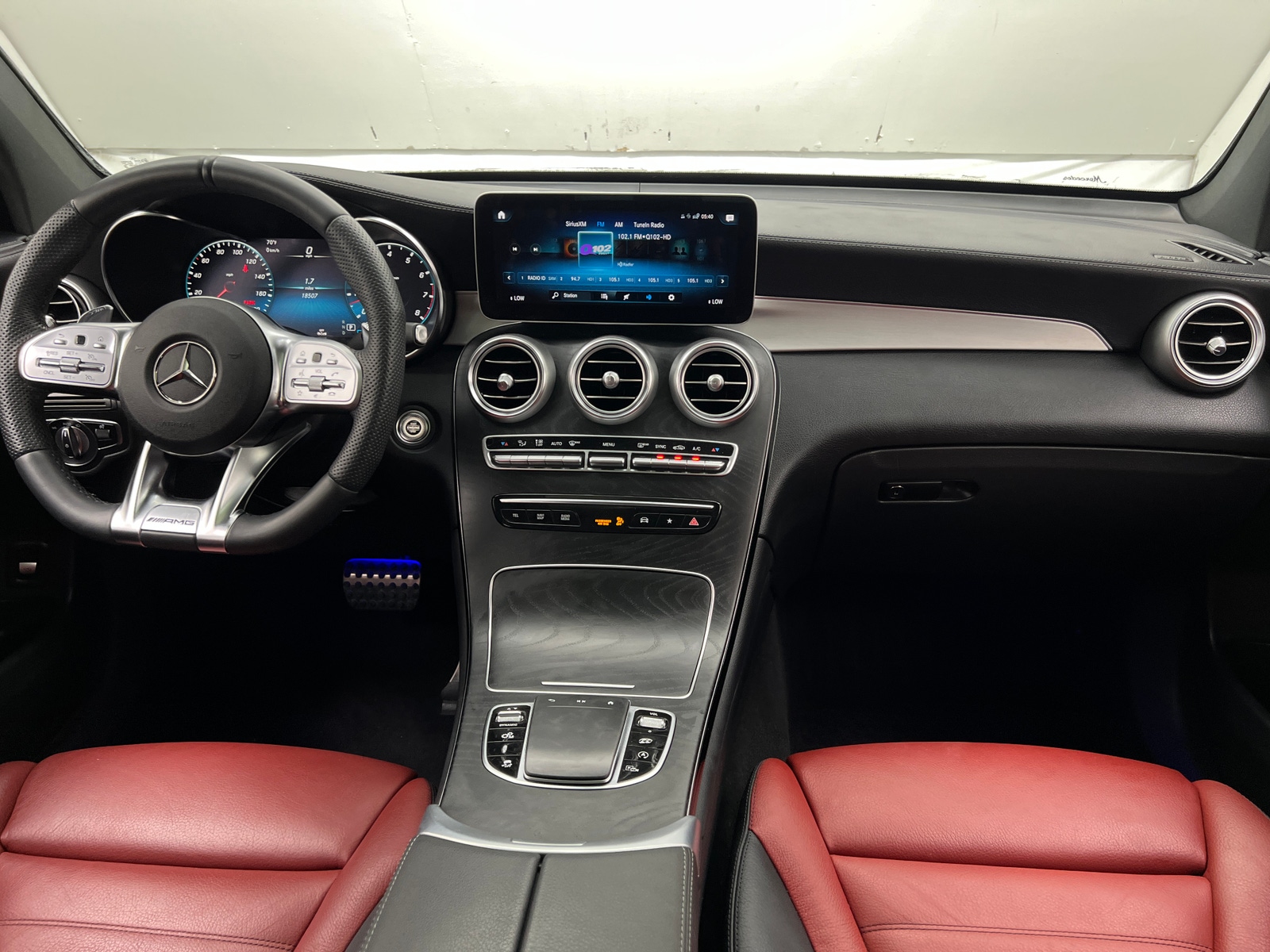 Thumbnail: 2023 Mercedes-Benz GLC - 2