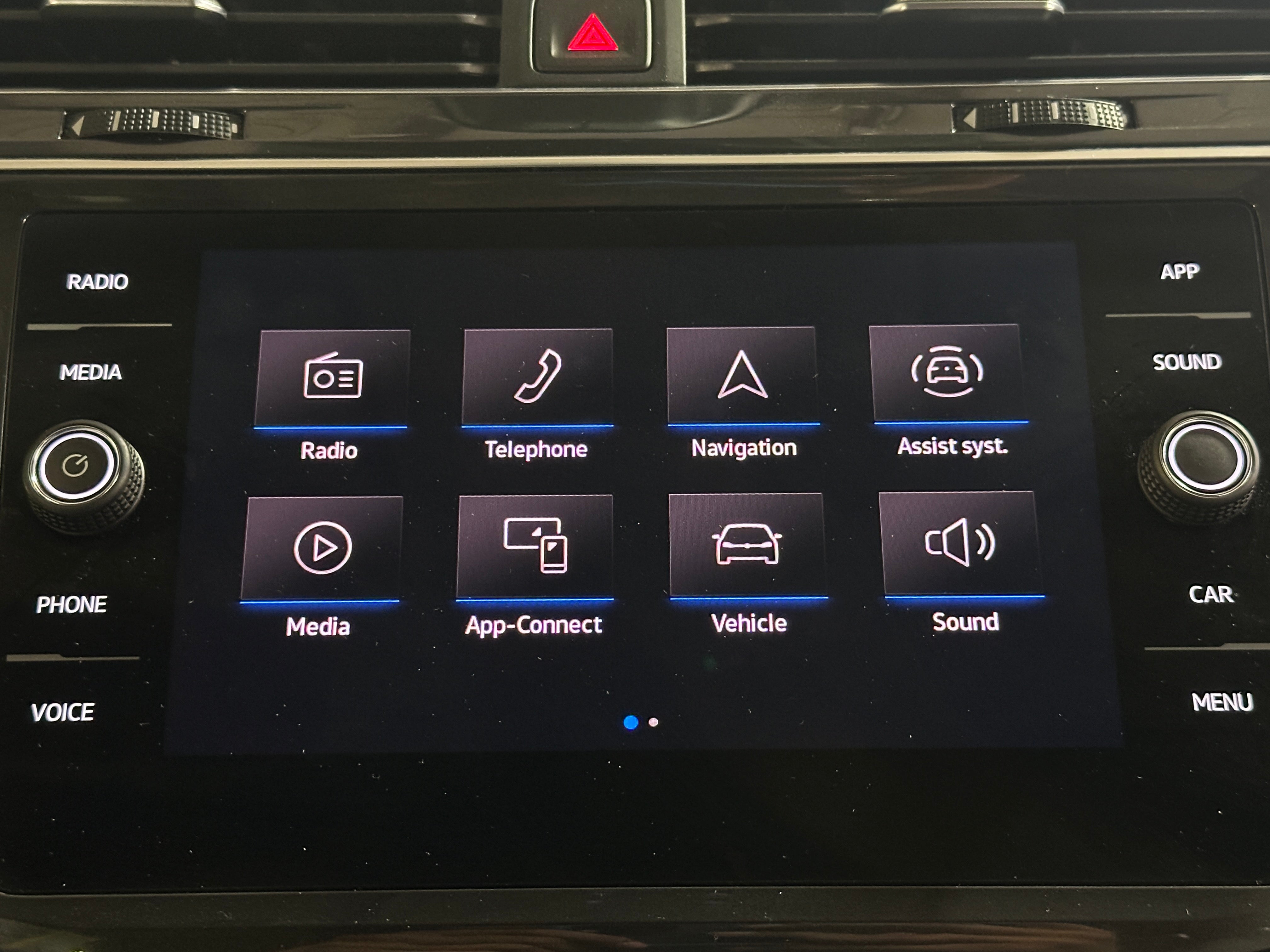2022 Volkswagen Tiguan SE 3