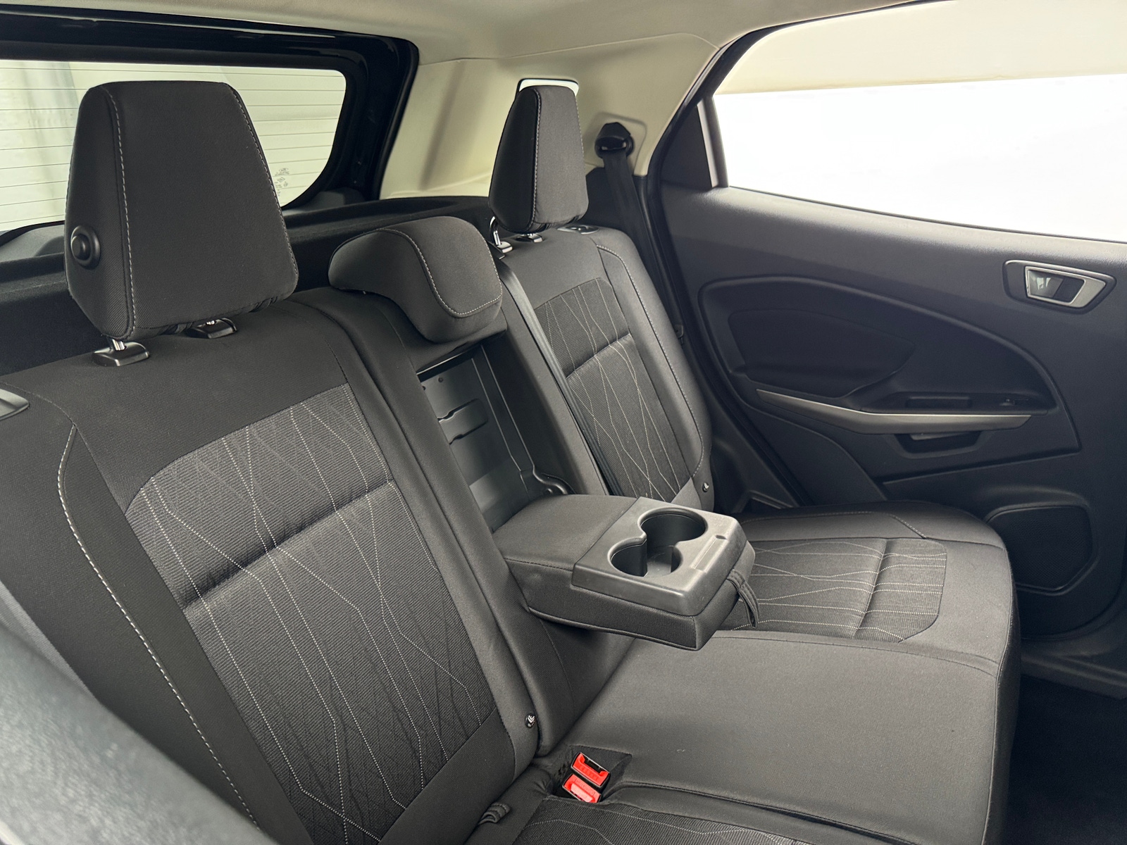 Thumbnail: 2021 Ford EcoSport - 6
