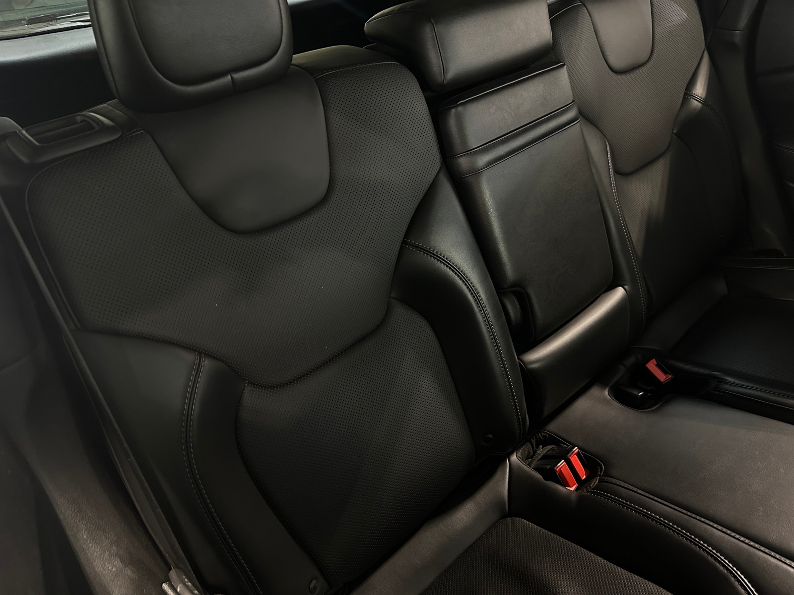 Thumbnail: 2019 Jeep Cherokee - 6