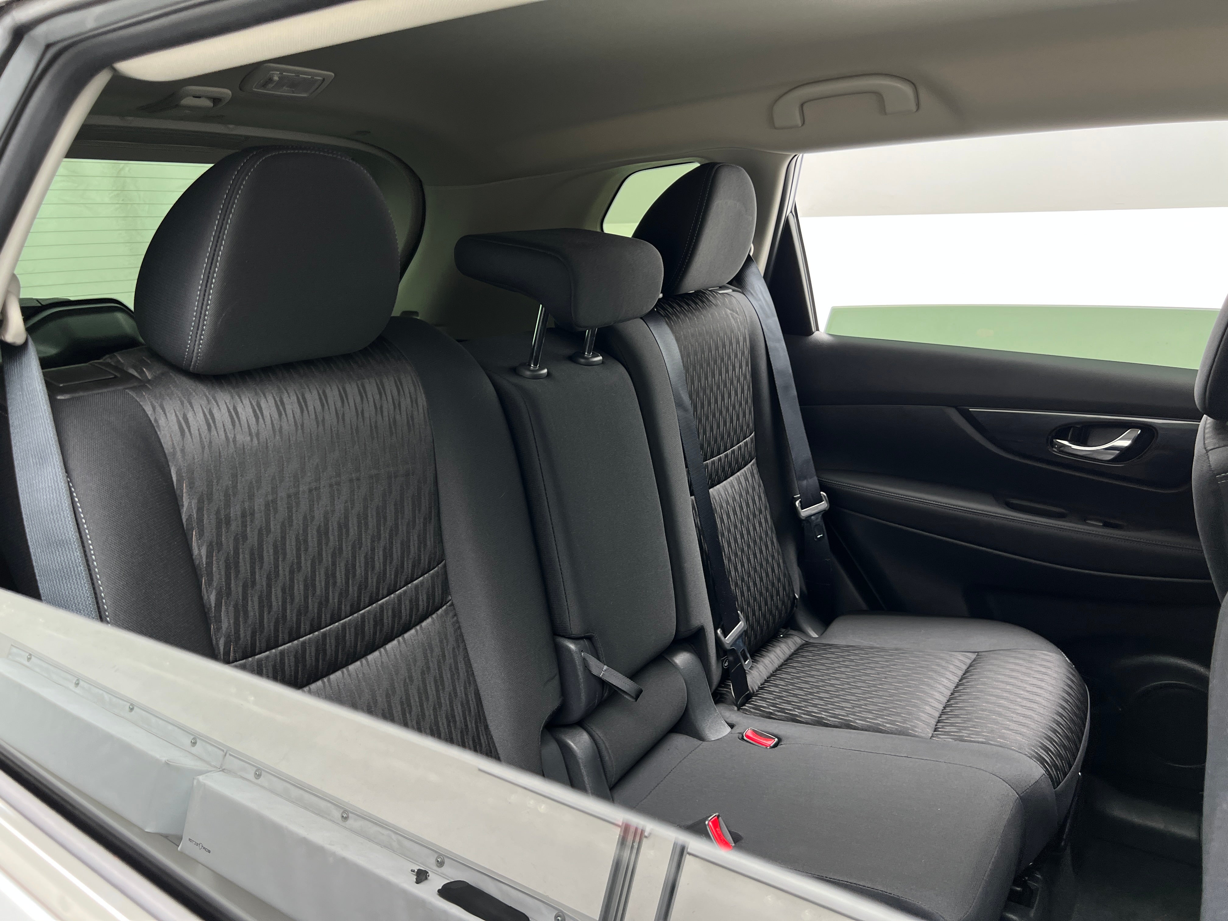 2020 Nissan Rogue SV 6