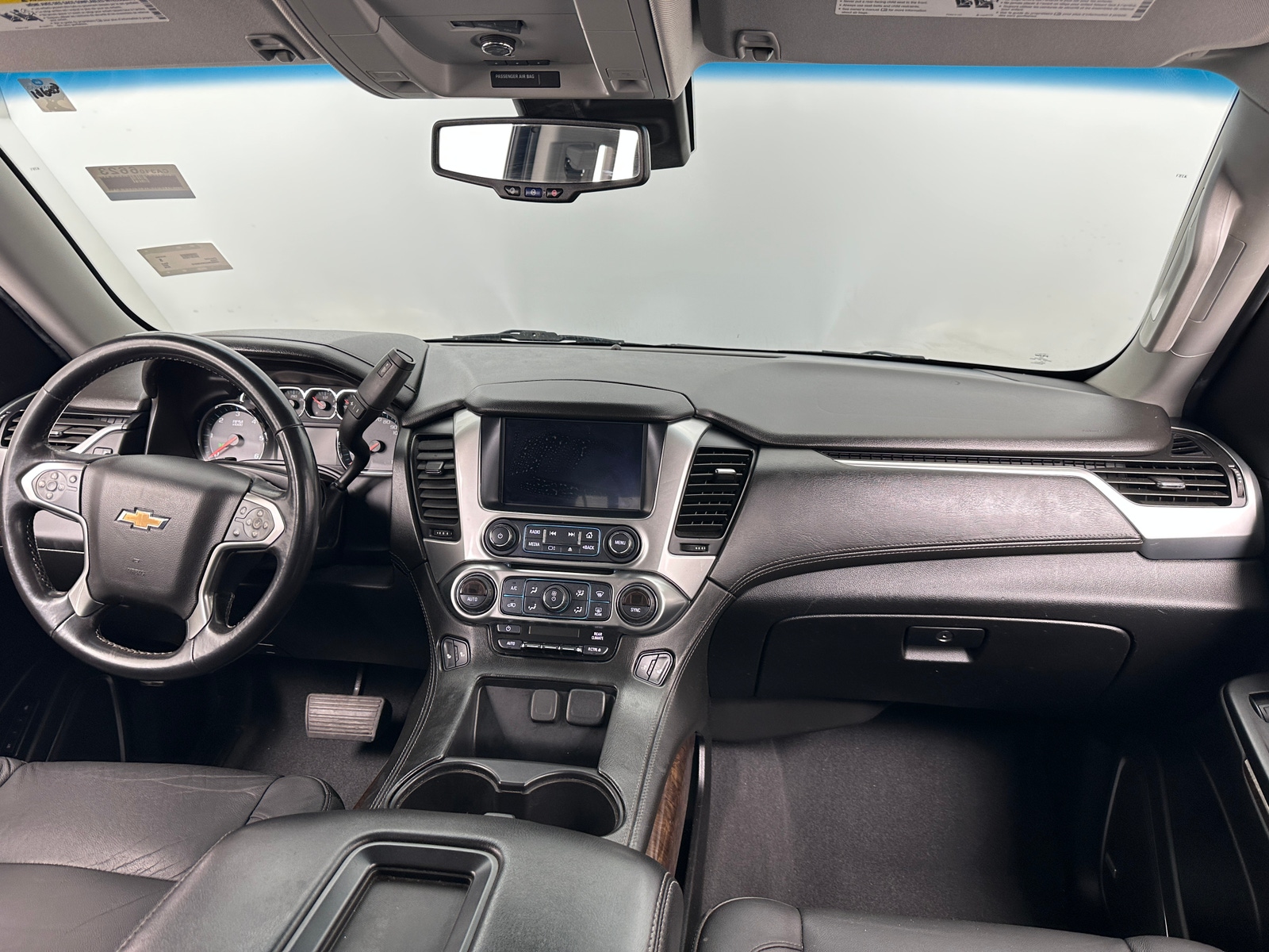 Thumbnail: 2019 Chevrolet Tahoe - 2