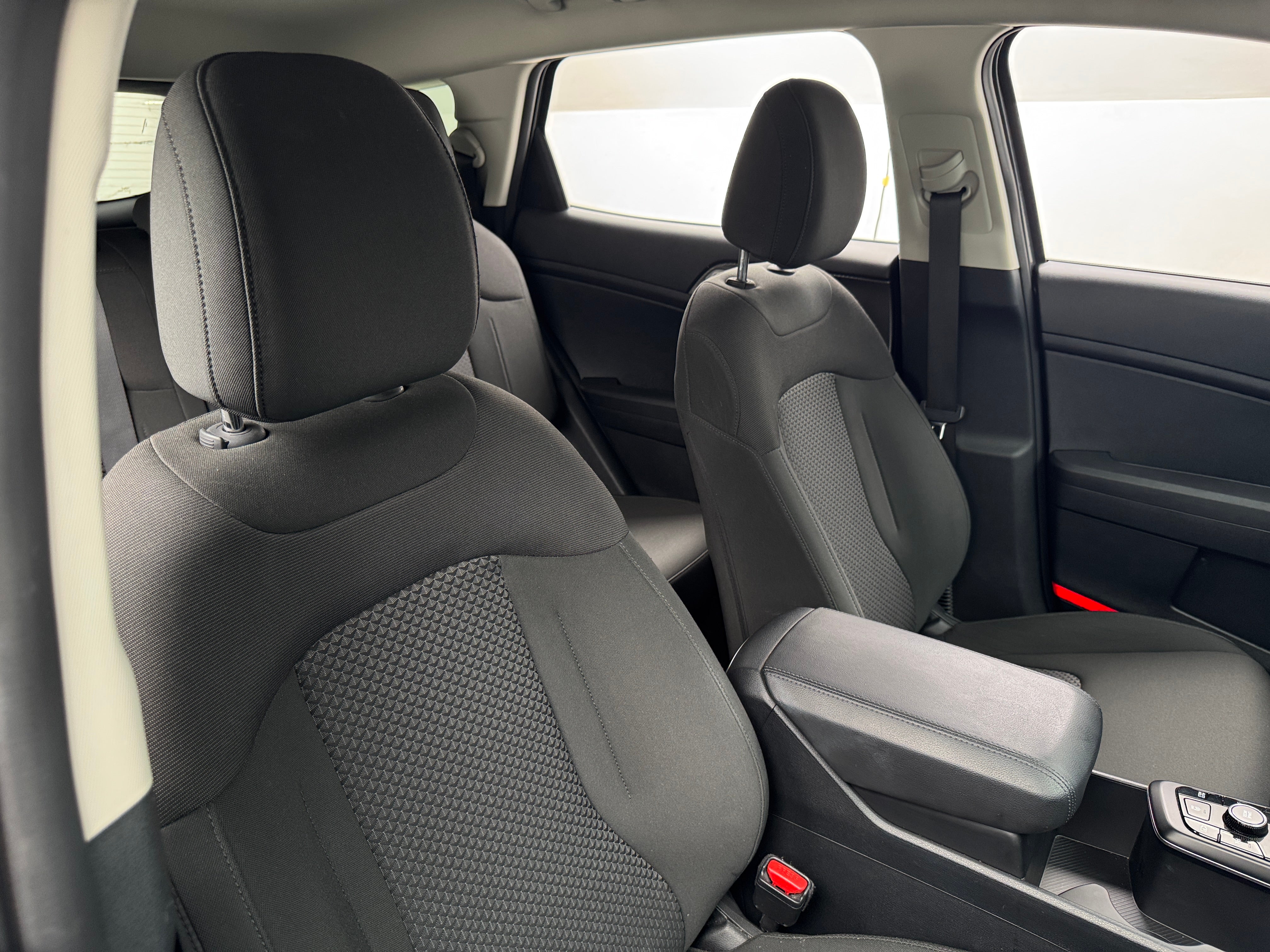2024 Kia Sportage LX 2