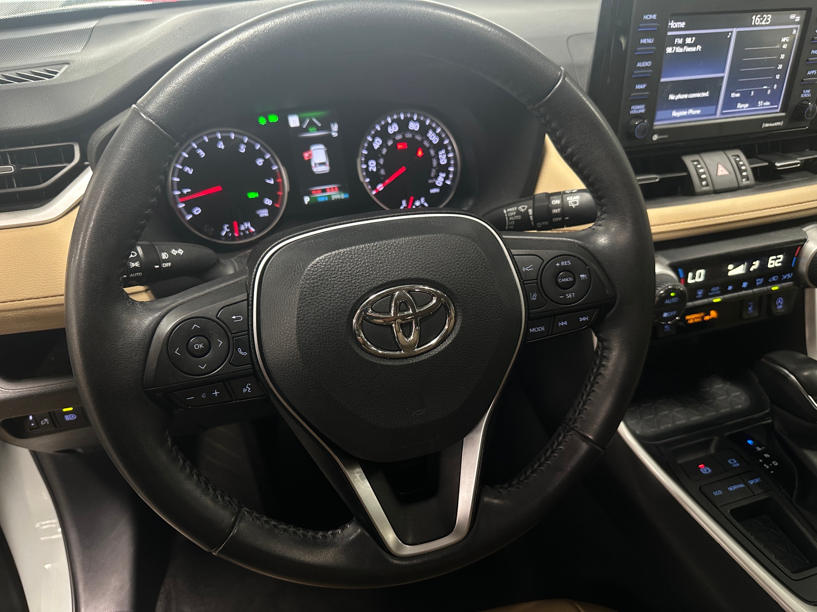 Thumbnail: 2022 Toyota RAV4 - 4