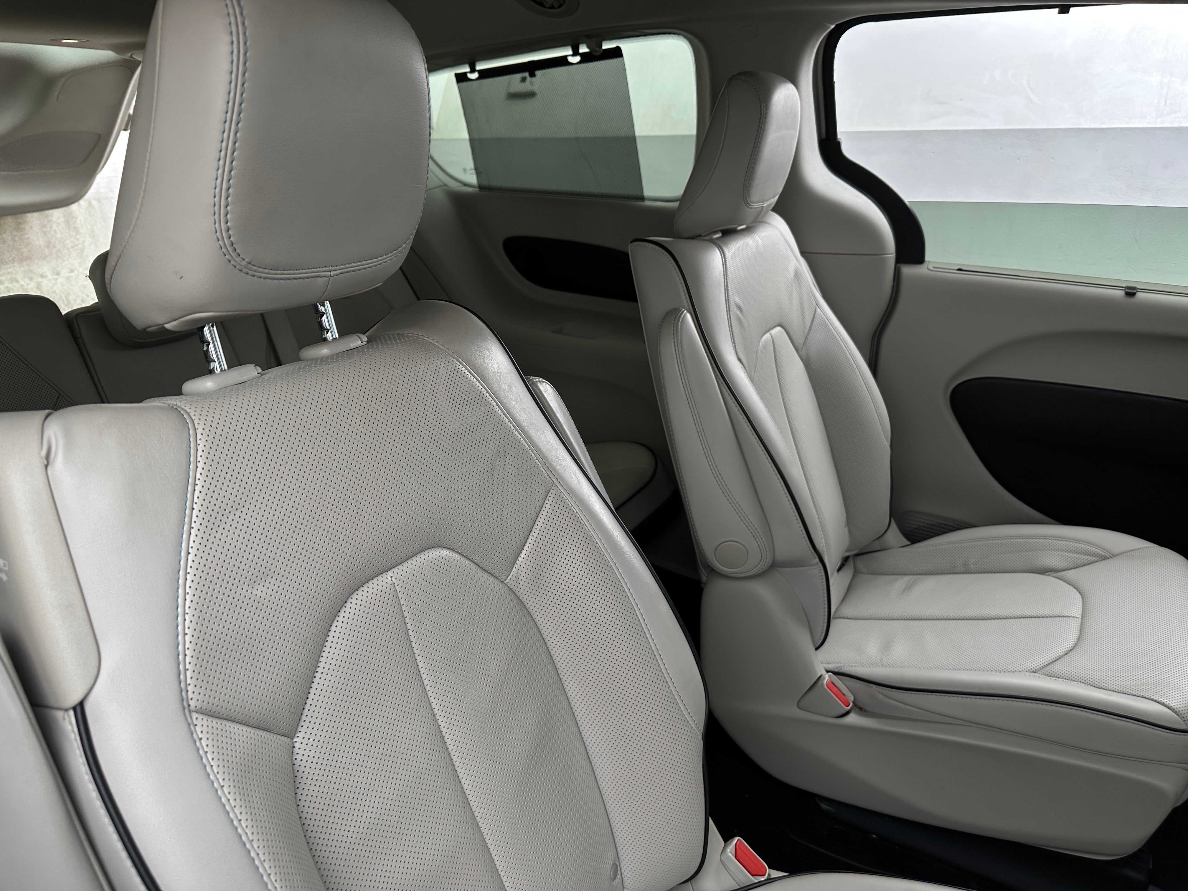 2020 Chrysler Pacifica Hybrid Limited 5