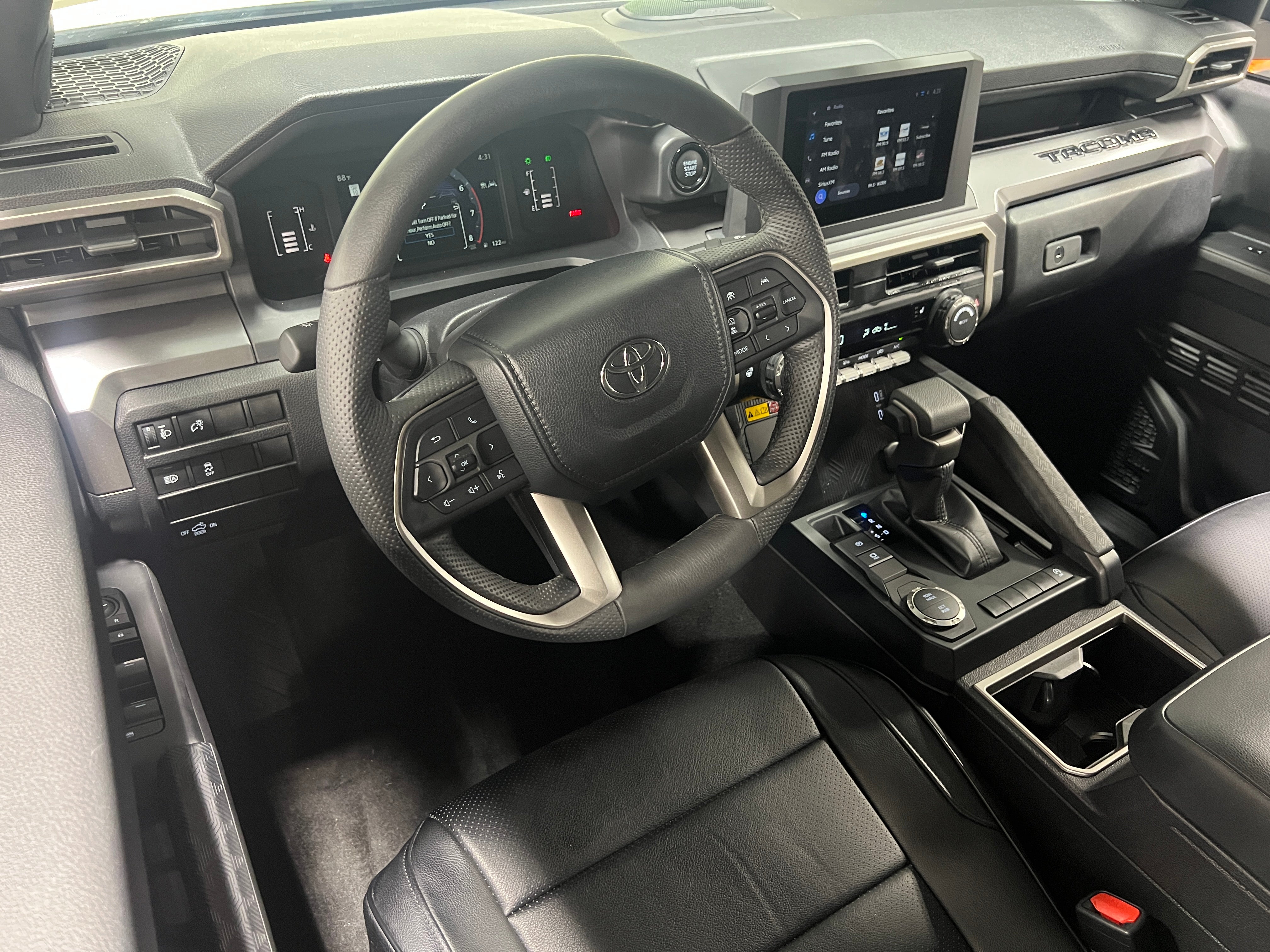 2024 Toyota Tacoma SR5 3