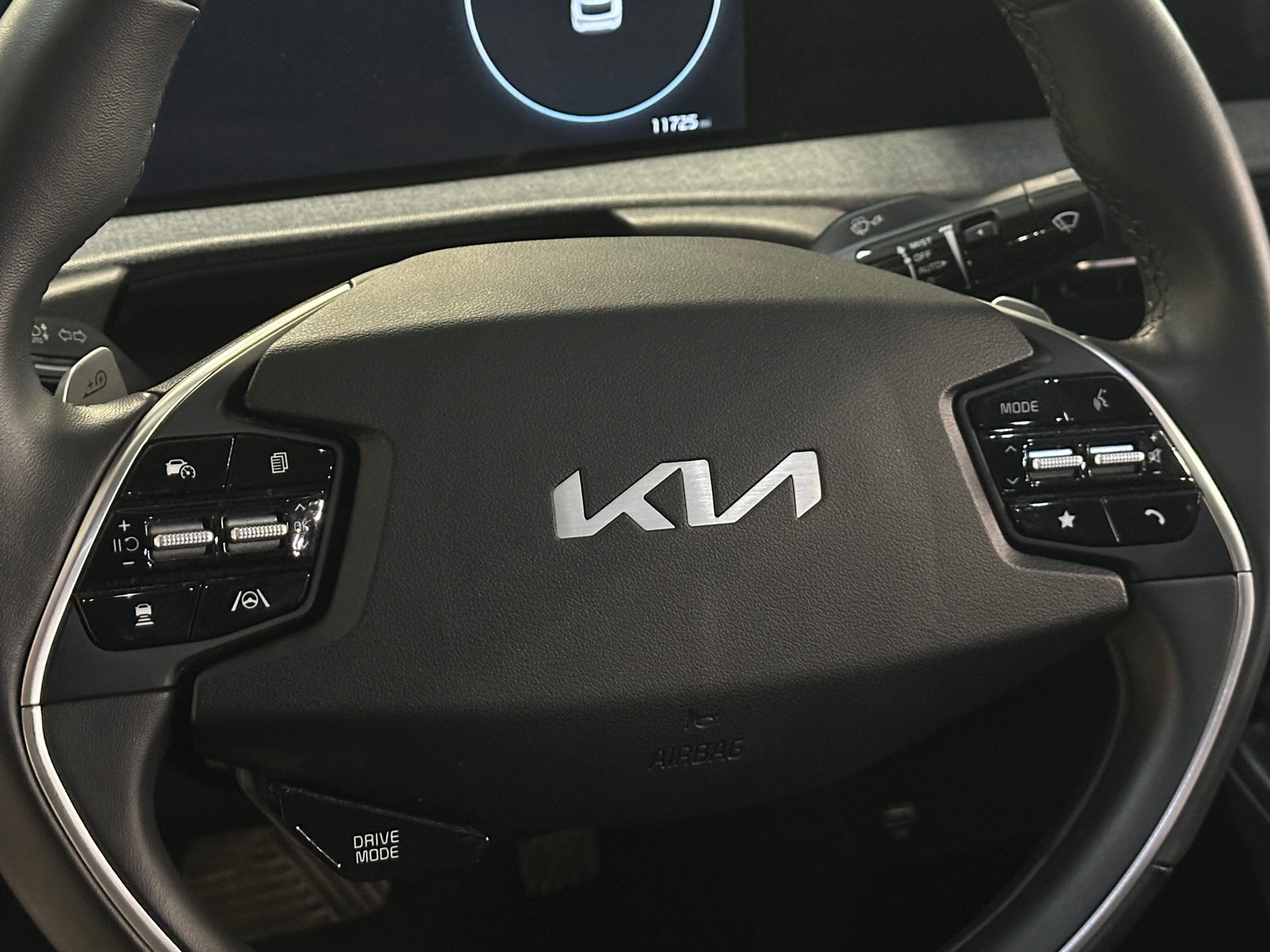 Thumbnail: 2024 Kia EV6 - 4