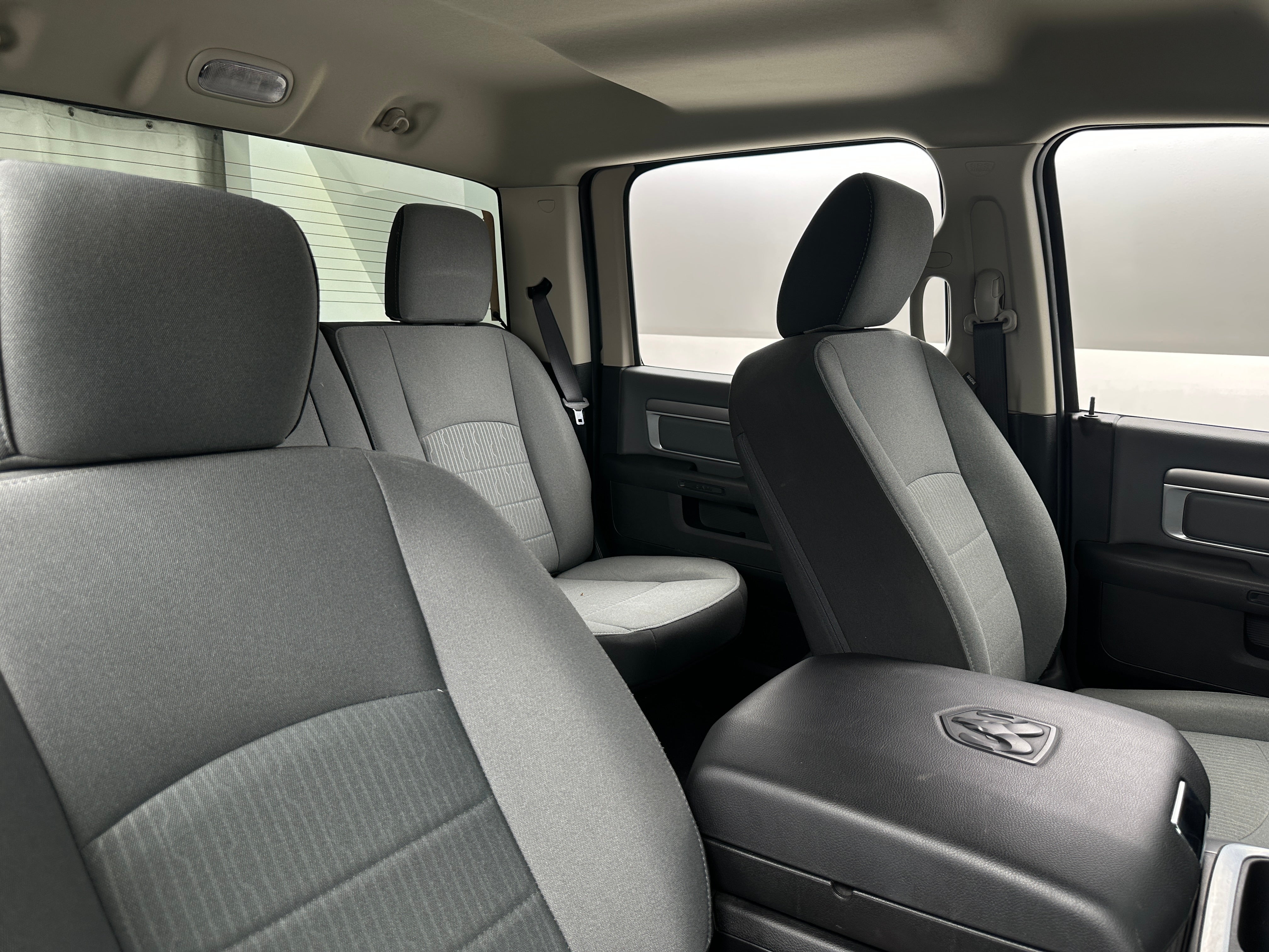 2023 RAM 1500 Classic SLT 2