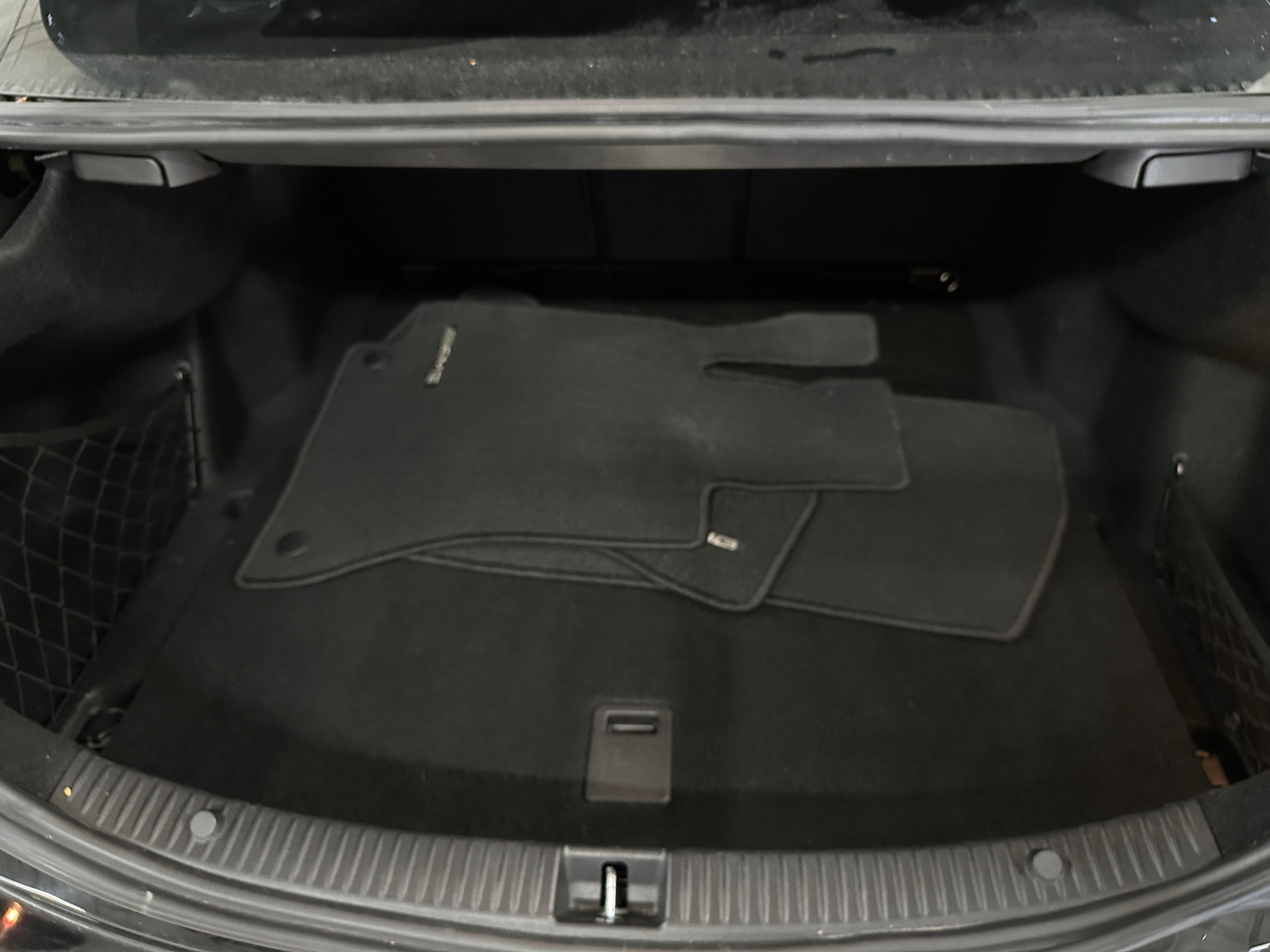 Thumbnail: 2016 Mercedes-Benz C-Class - 6