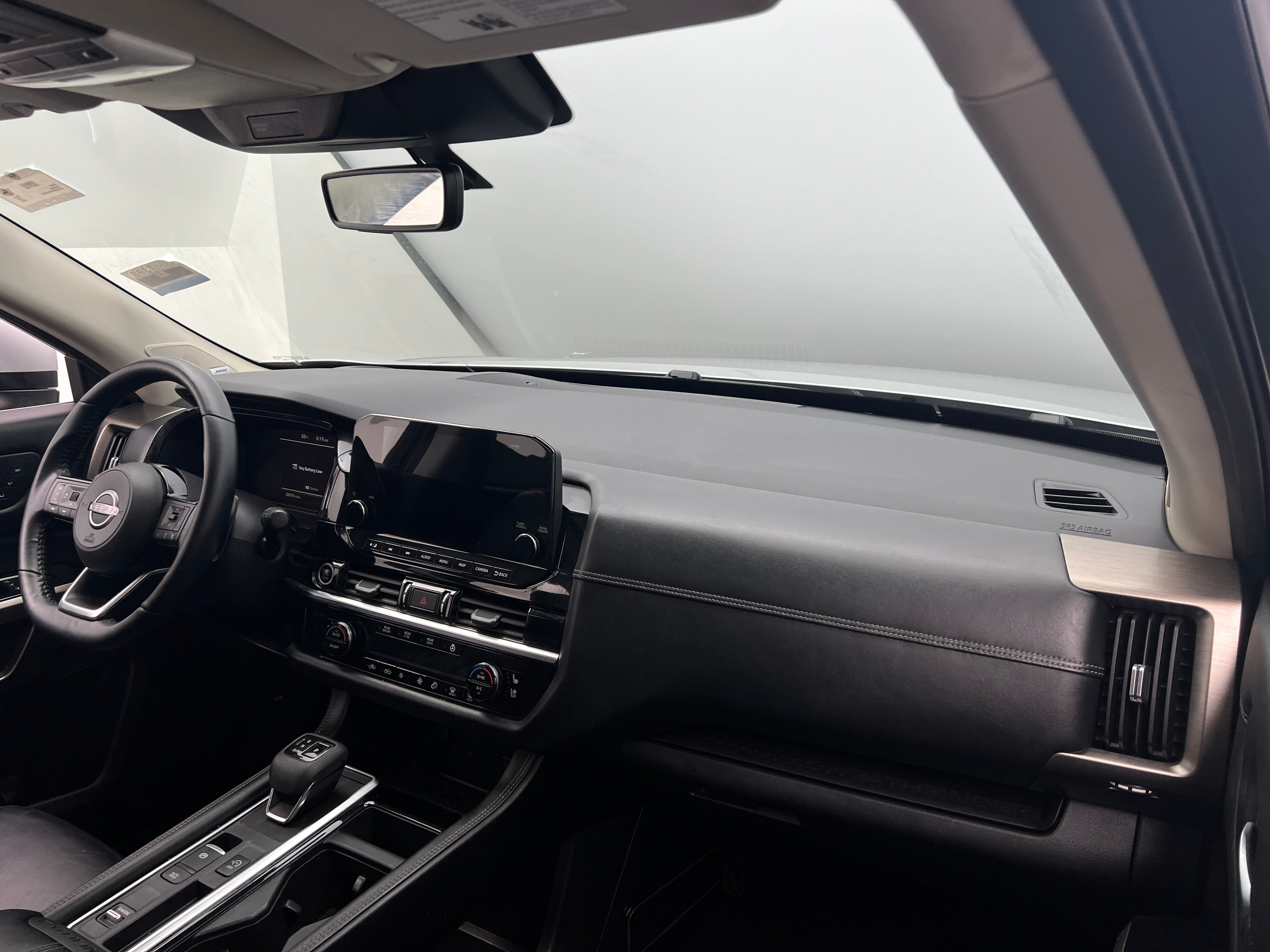 2023 Nissan Pathfinder Platinum 2