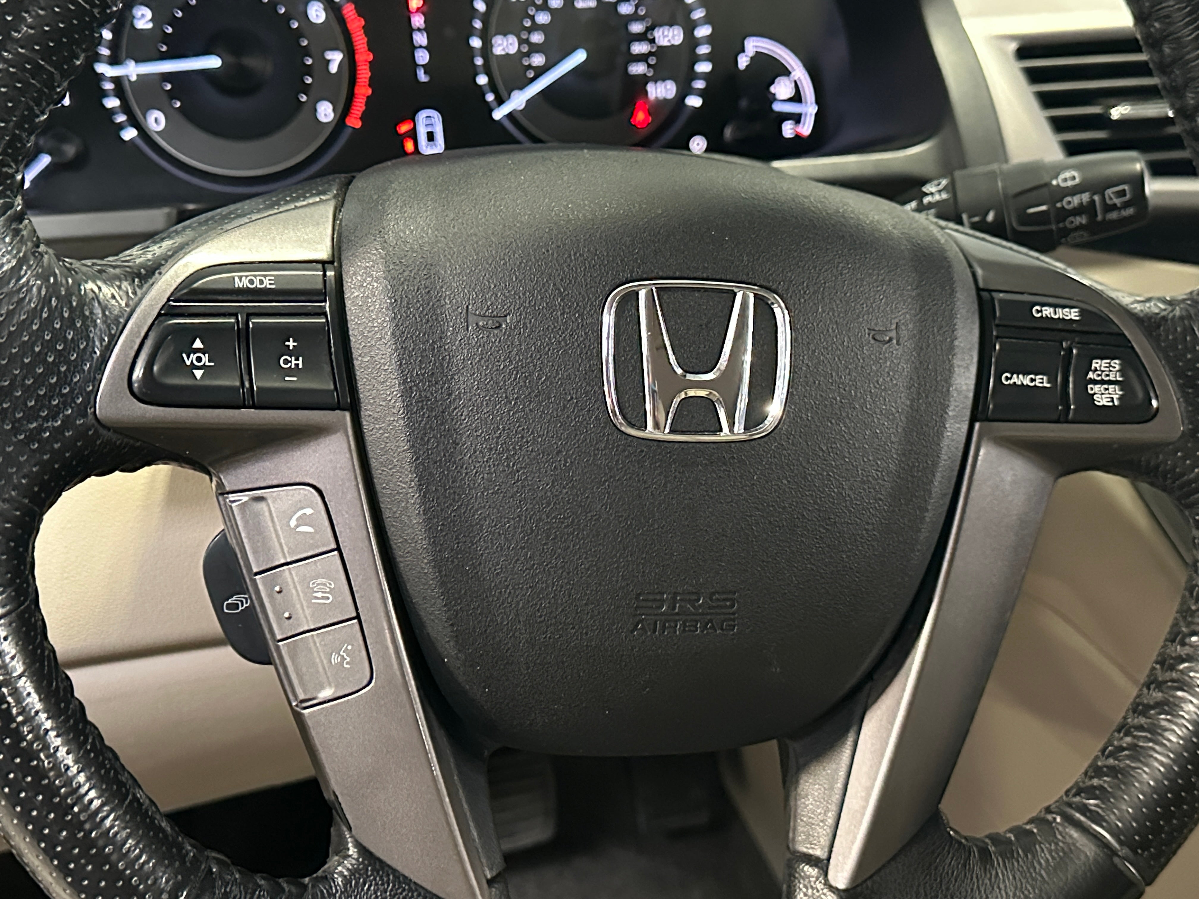 2015 Honda Odyssey EX-L 4