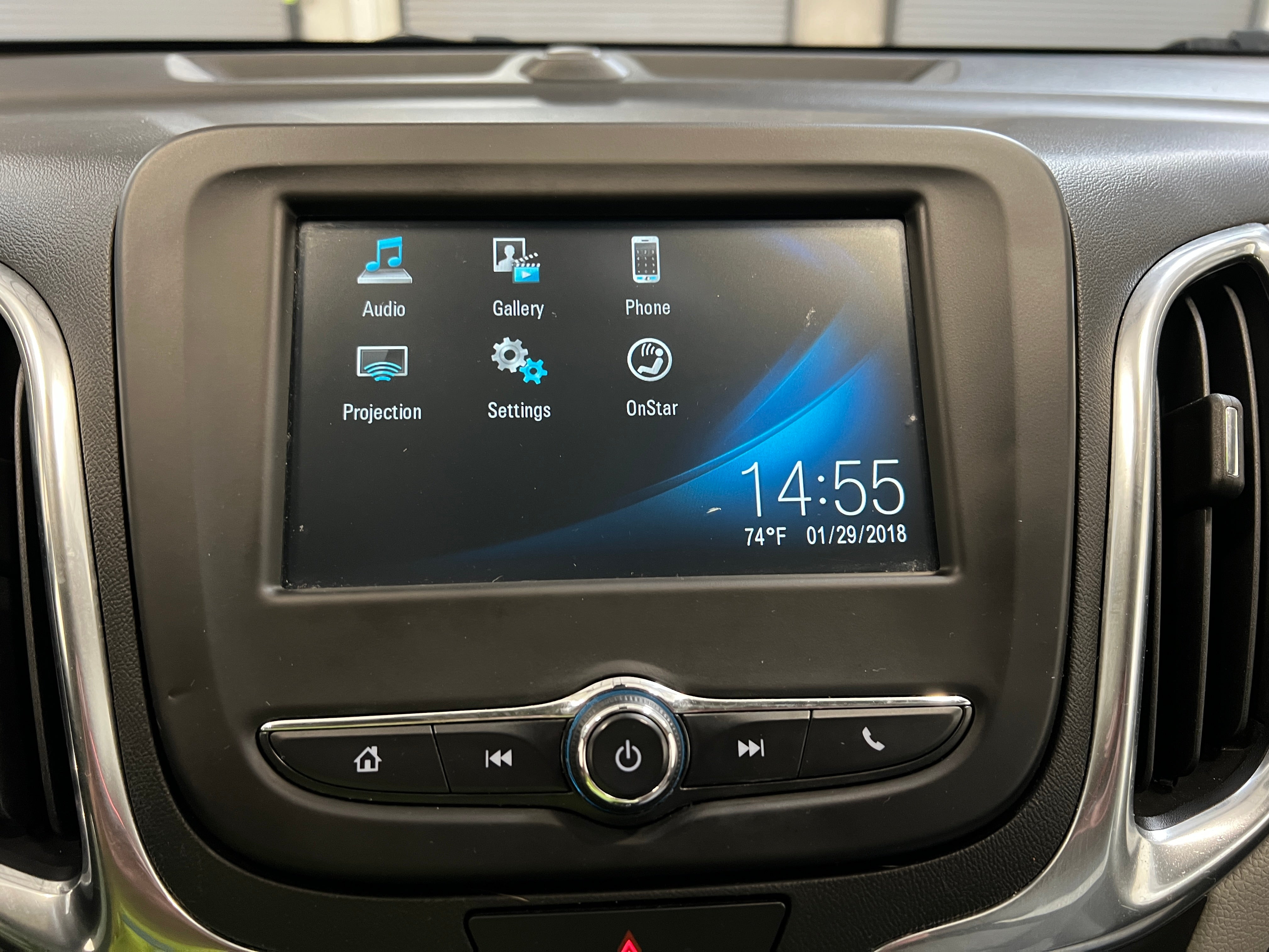 2018 Chevrolet Equinox LS 4