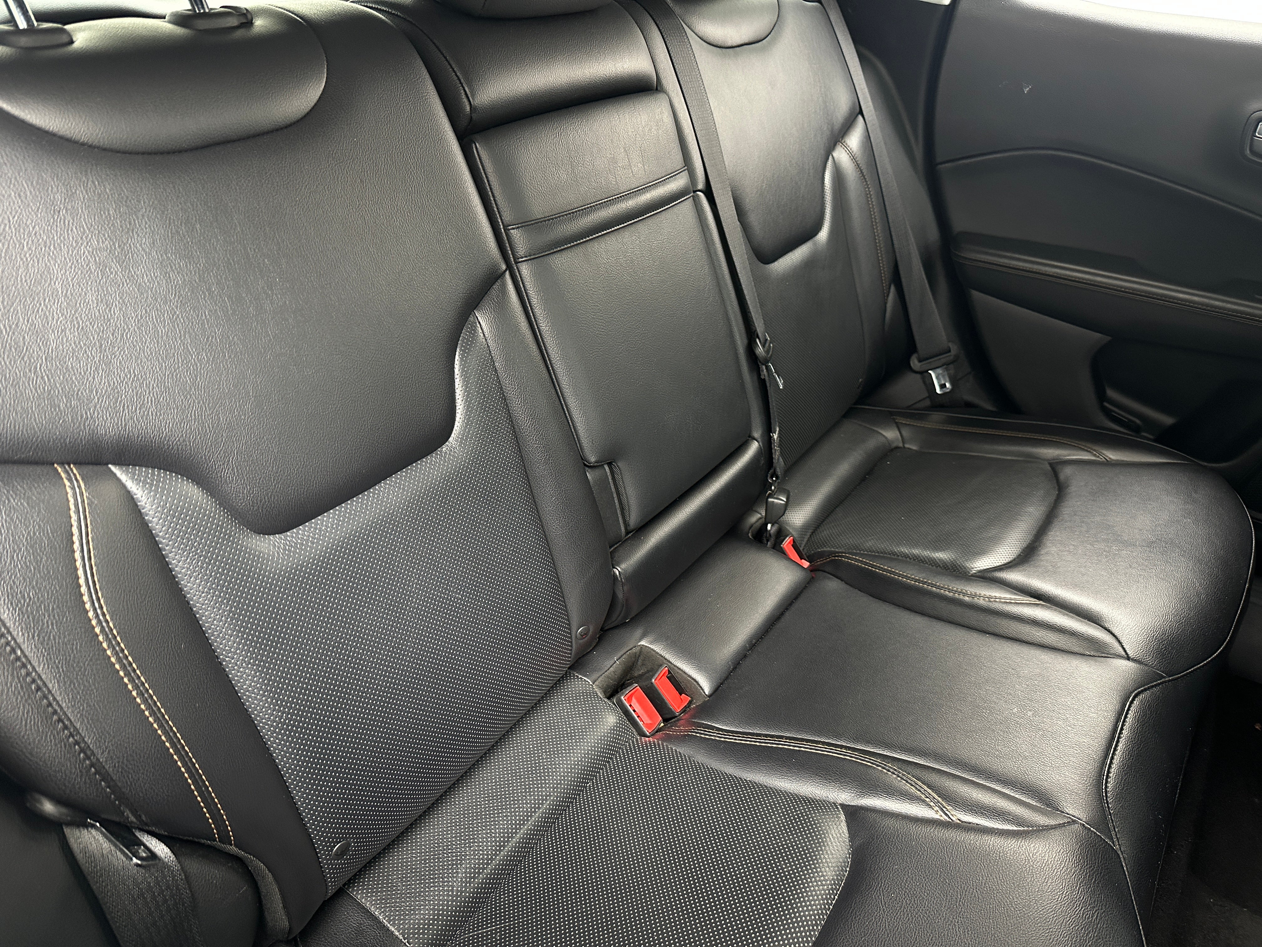 2017 Jeep Compass Limited 5