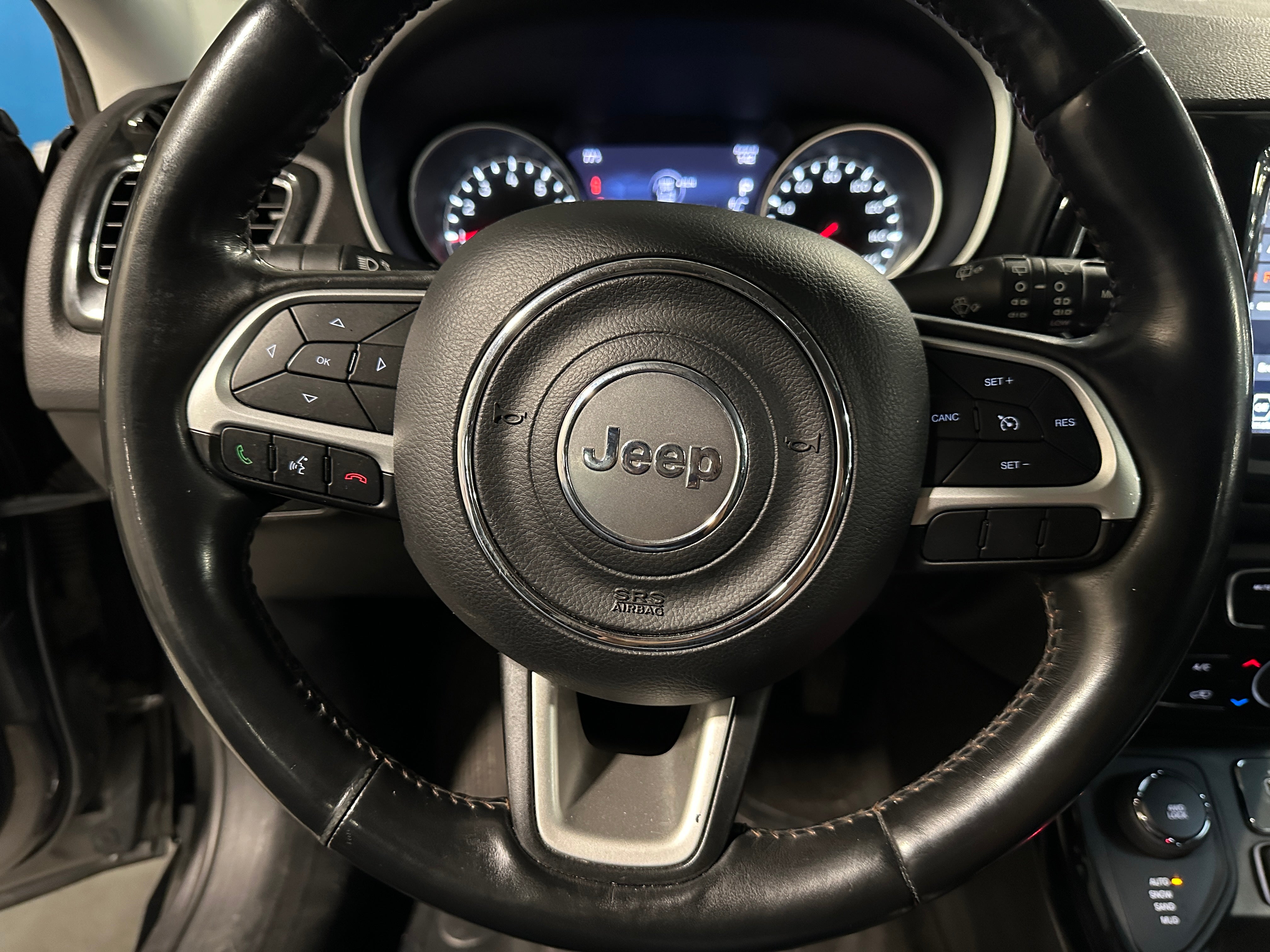 2017 Jeep Compass Limited 4