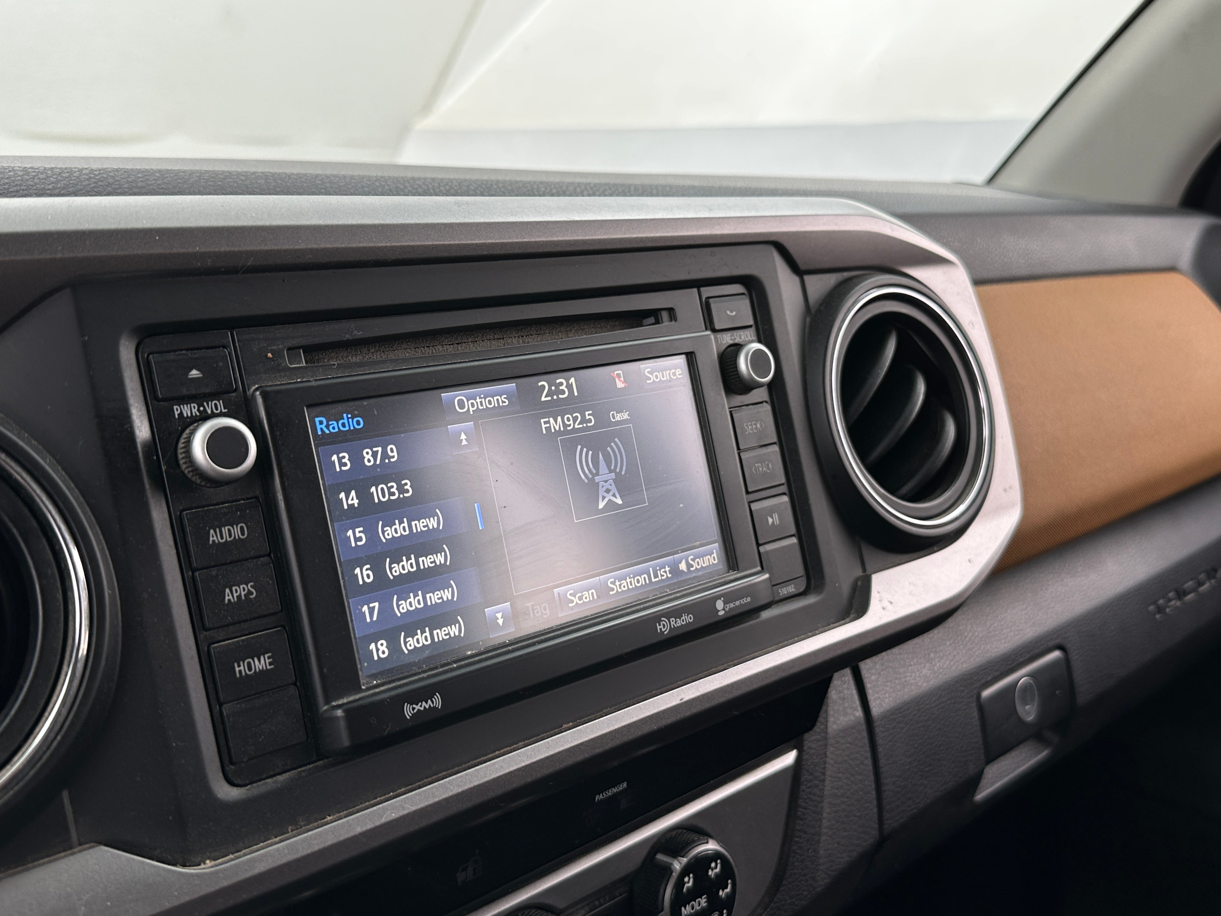 2016 Toyota Tacoma SR5 4