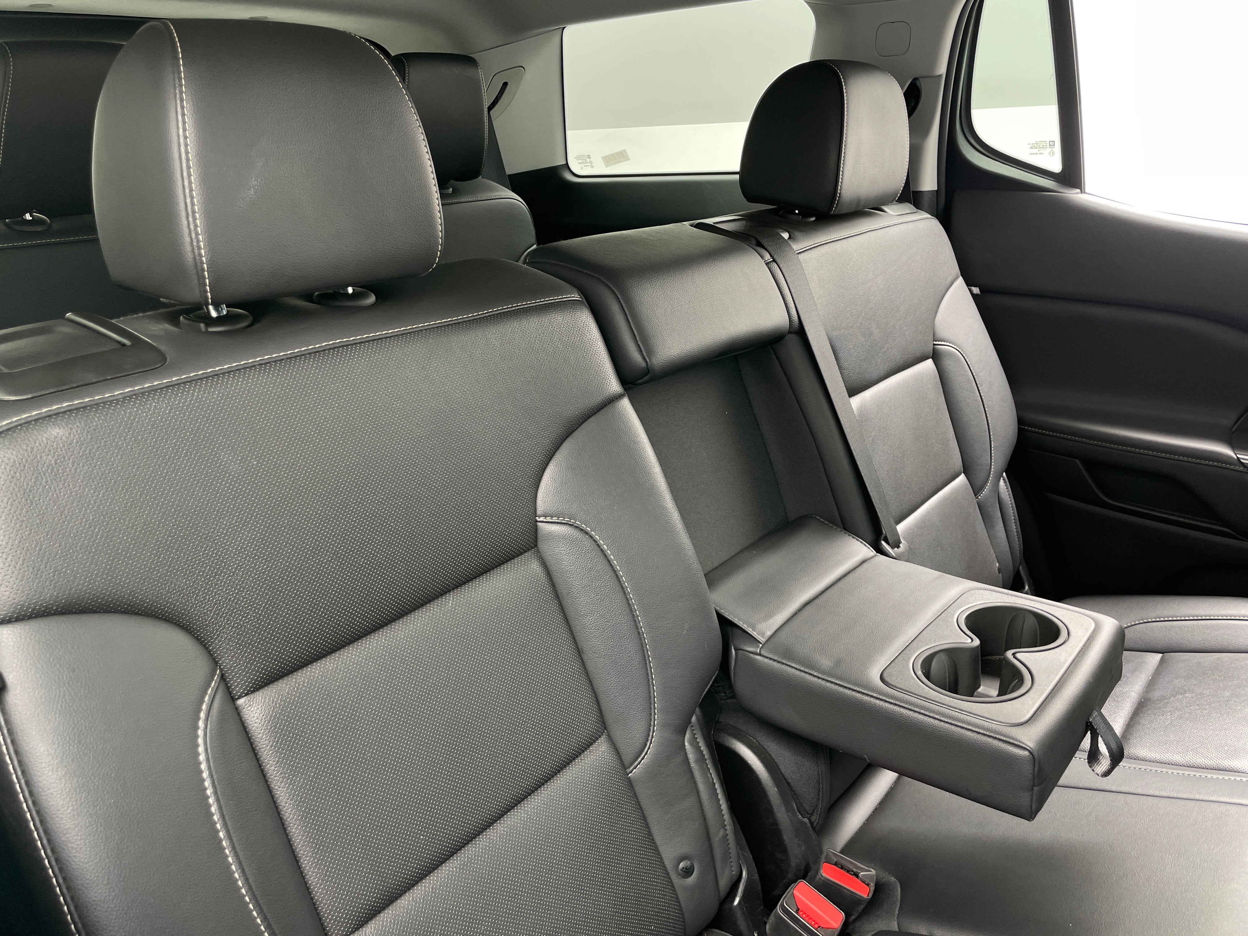 2023 GMC Acadia SLT 6
