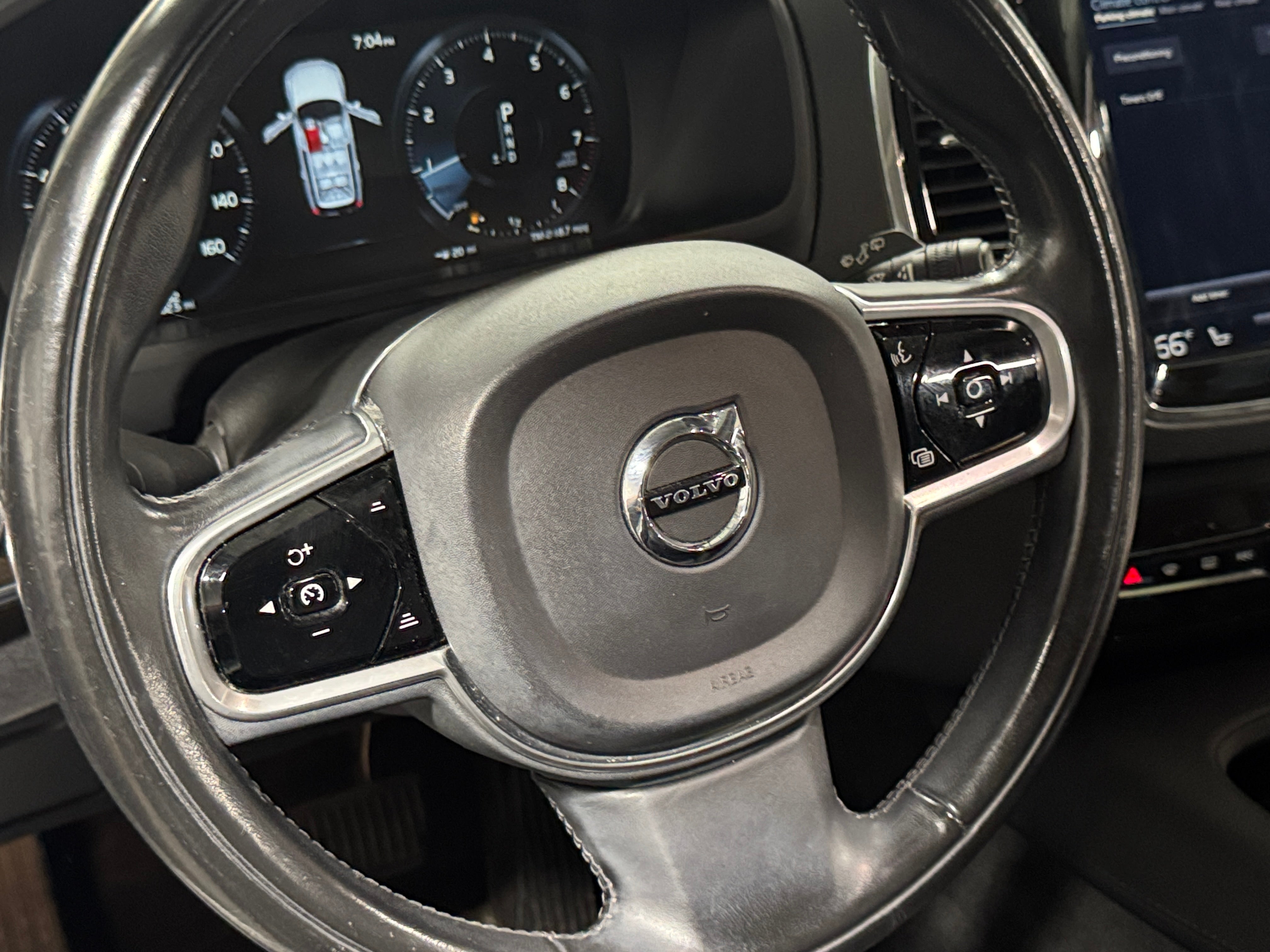 2017 Volvo XC90 T6 Momentum 4