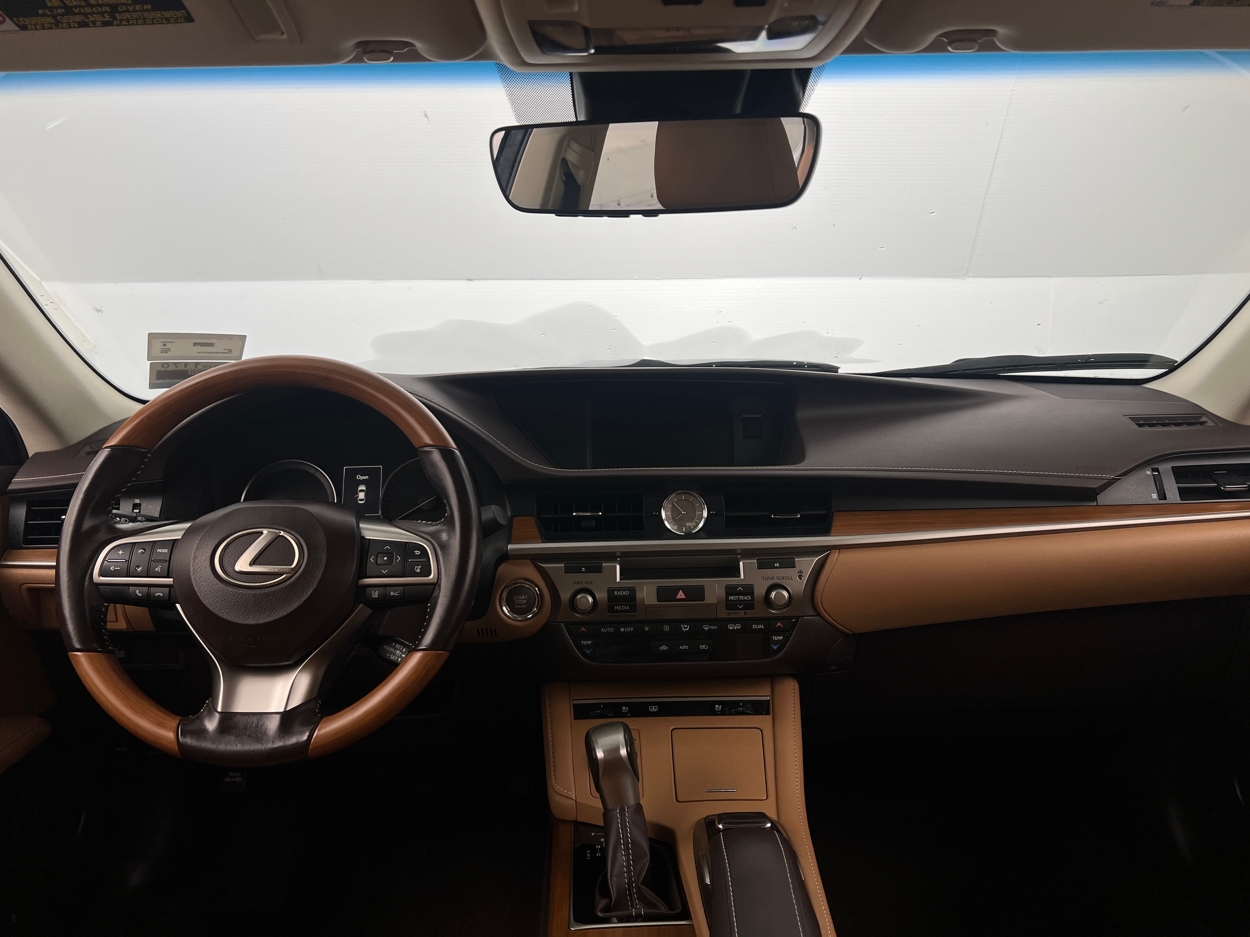 2016 Lexus ES 350 3