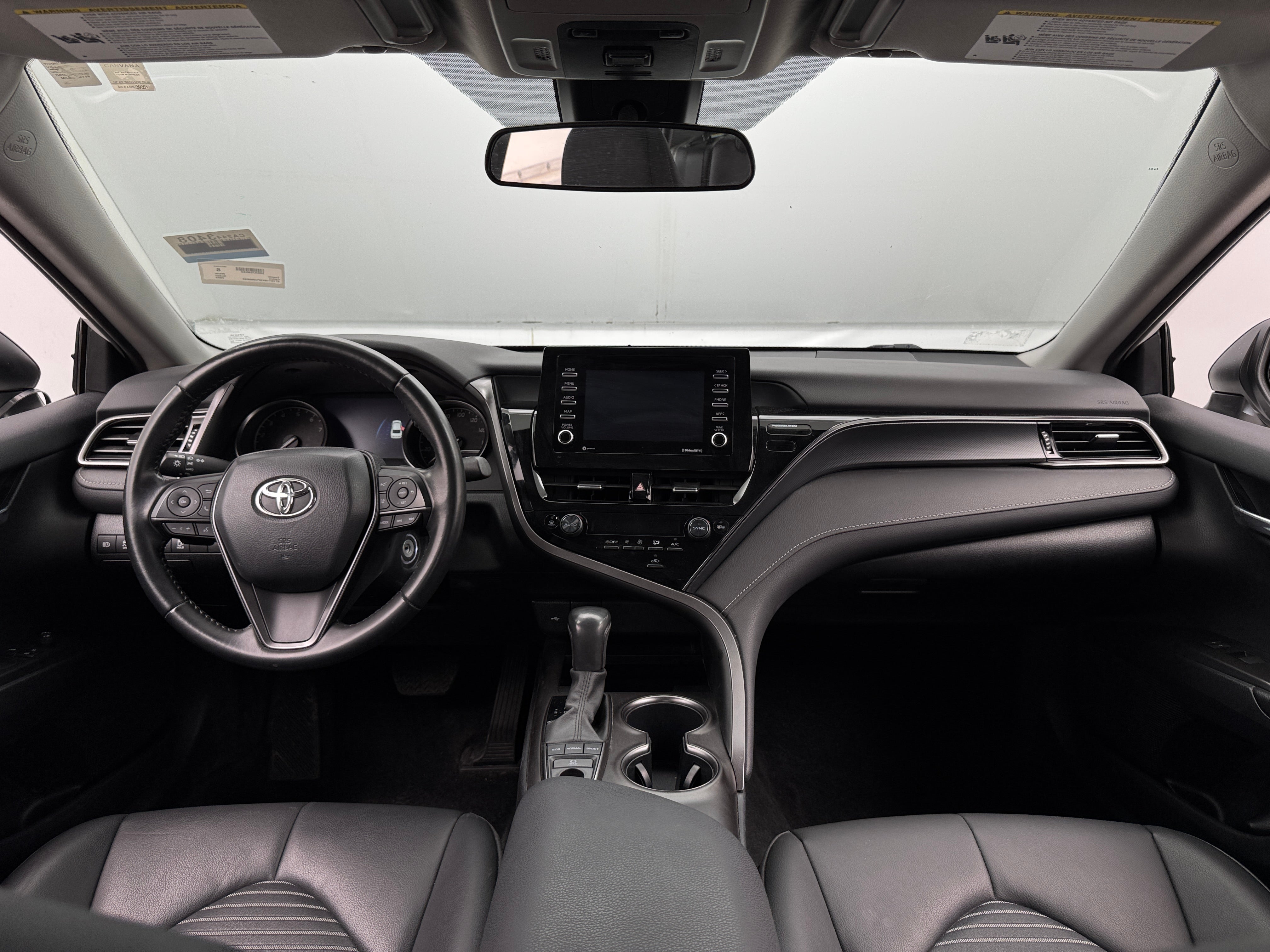 2023 Toyota Camry SE 3