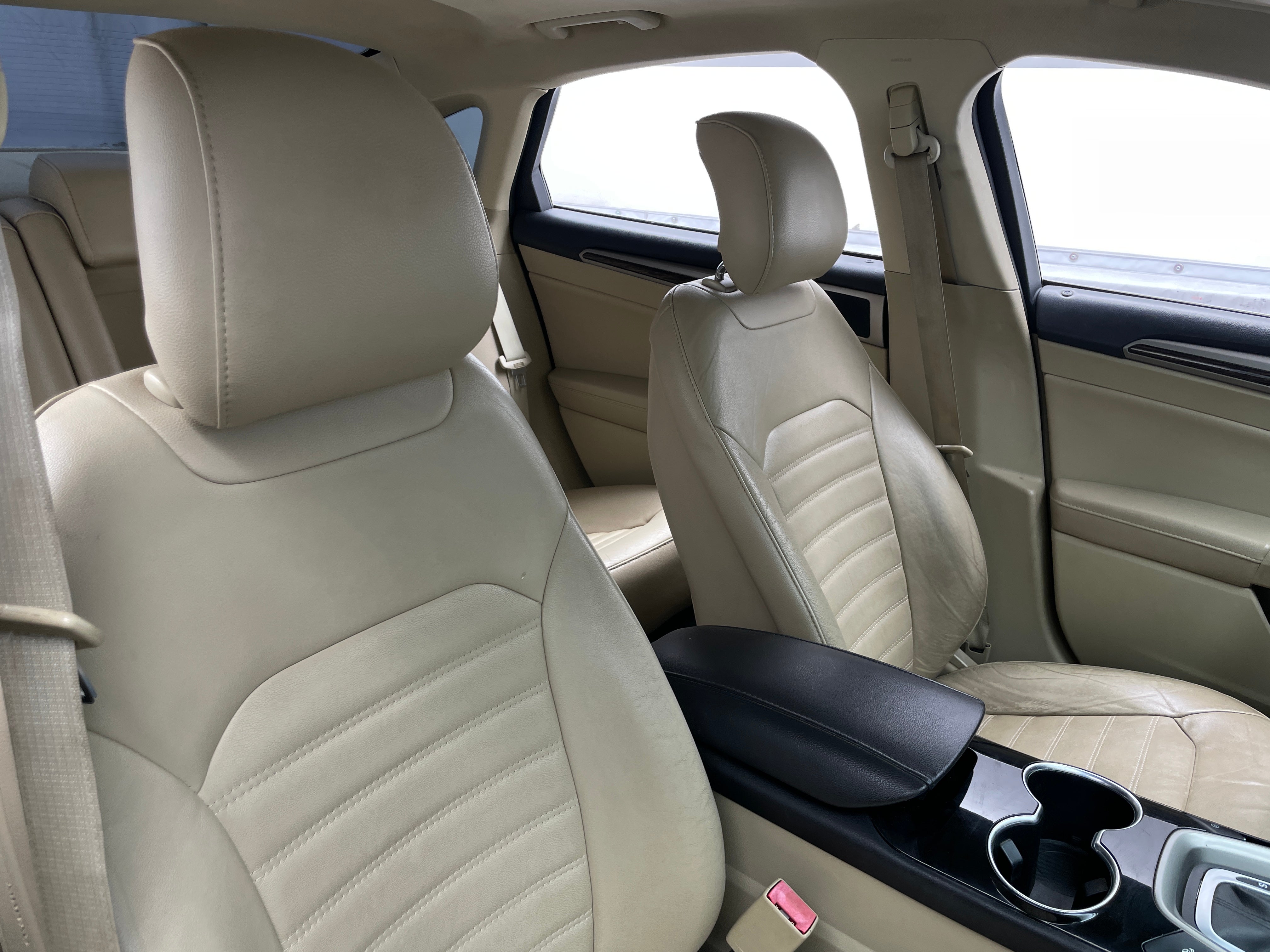 2014 Ford Fusion SE 2